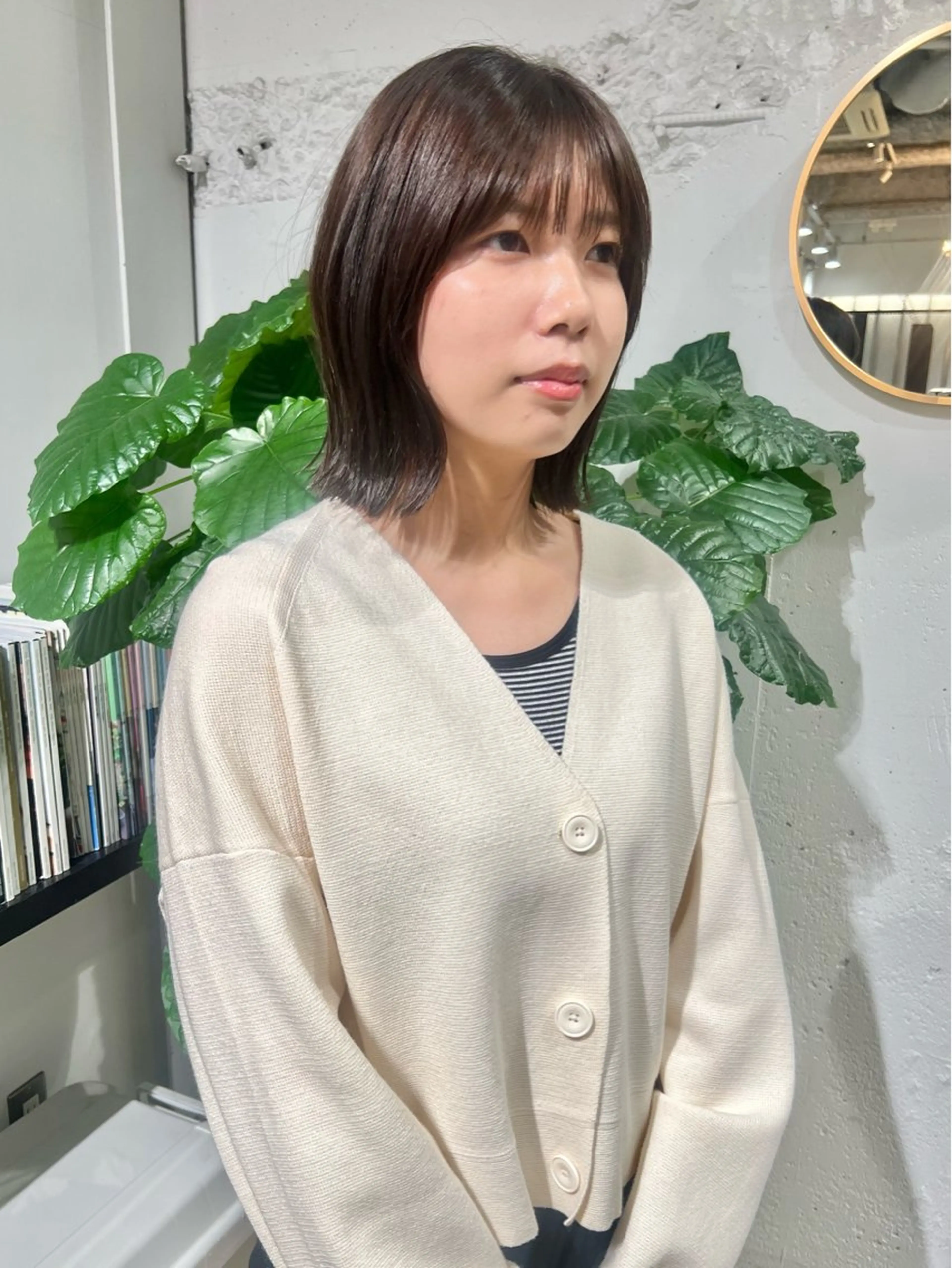 ショート カット ヘアカラー 石井 菜々のヘアスタイル