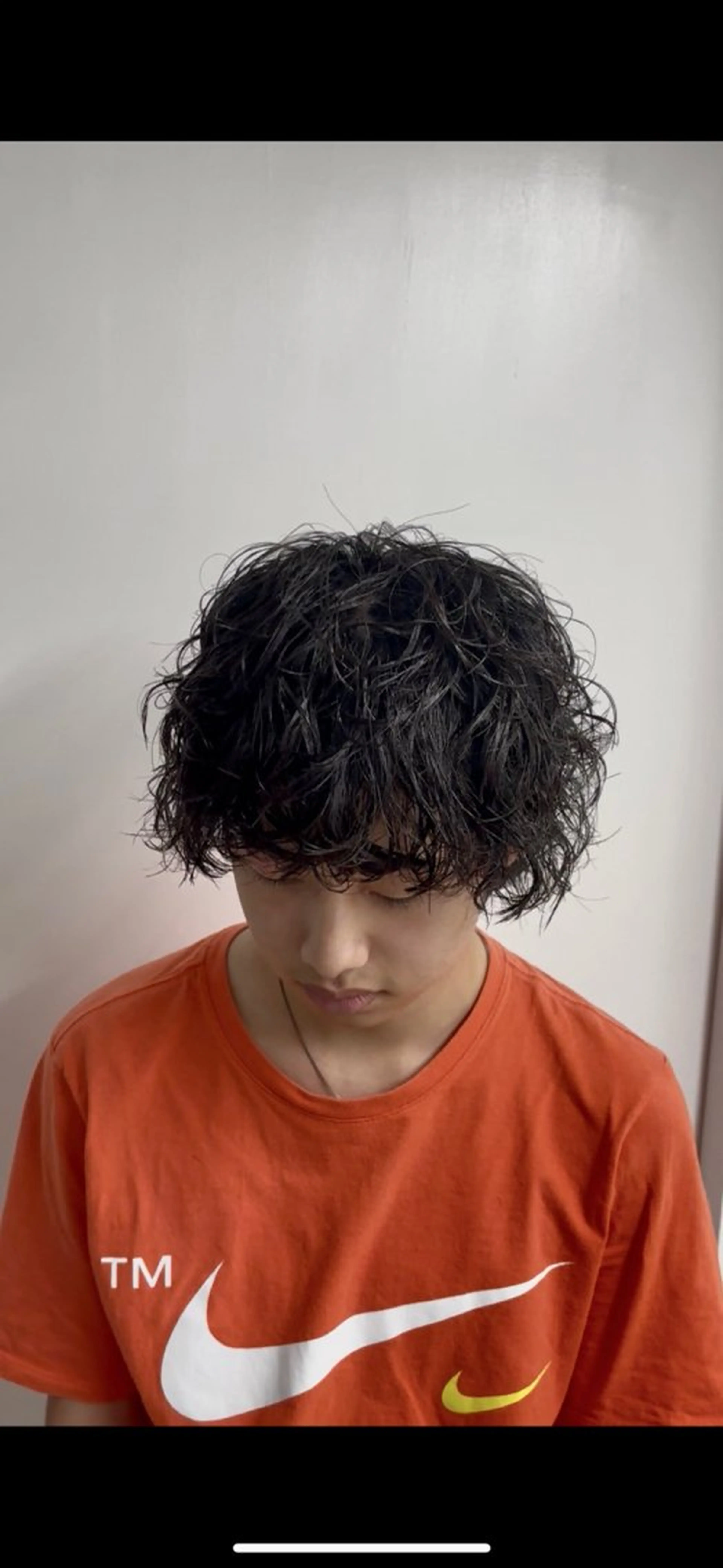 ショート パーマ メンズ メンズパーマ スパイラルパーマ パーマ なりたひろと / モデル料金でご案内中のヘアスタイル