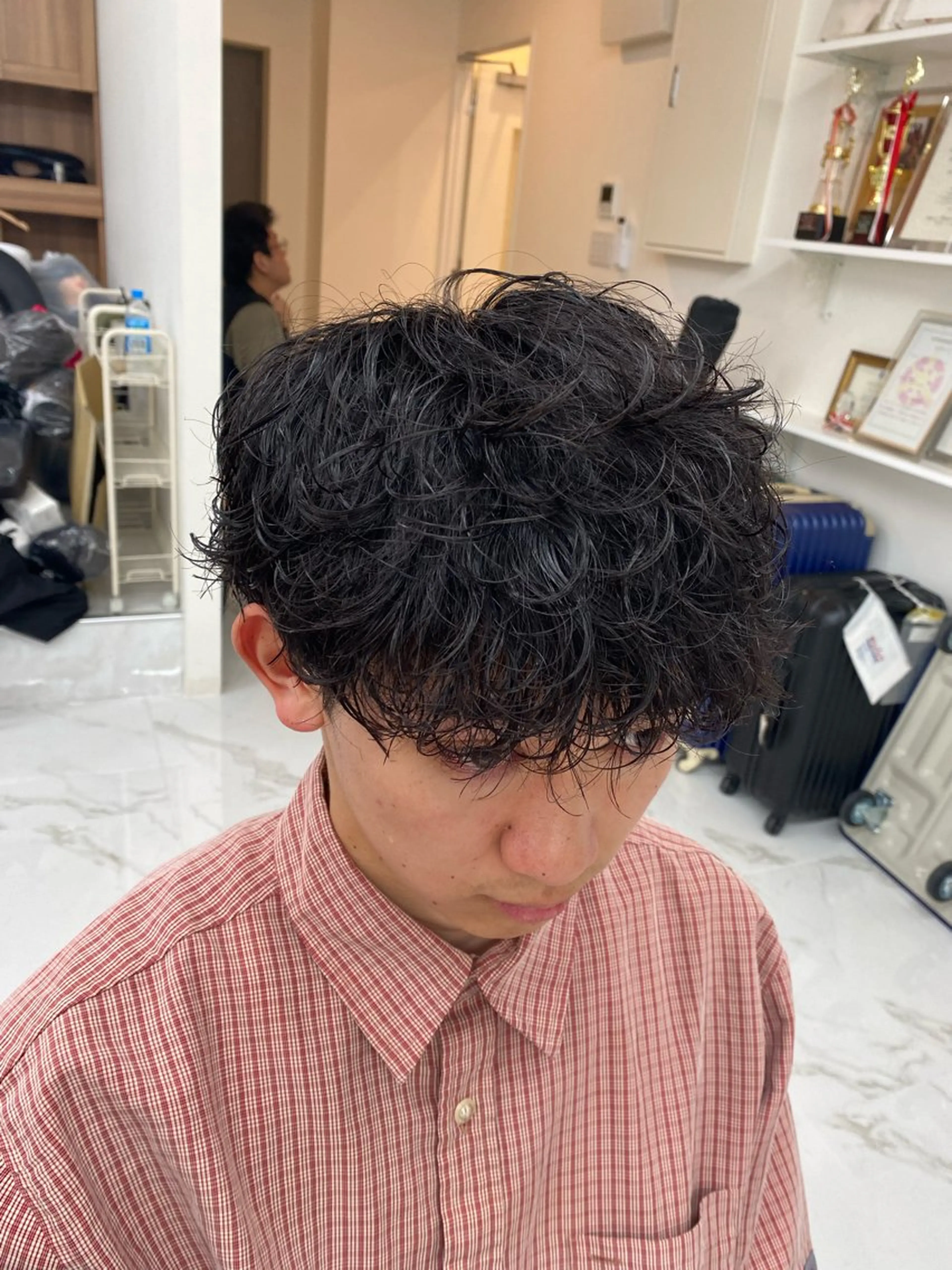 ミディアム カラー パーマ ヘアアレンジ メンズ キッズ パーマ KING of hair by NOISMメンズサロン梅田茶屋町店所属・茶屋町メンズサロン 小野湧翔のヘアスタイル