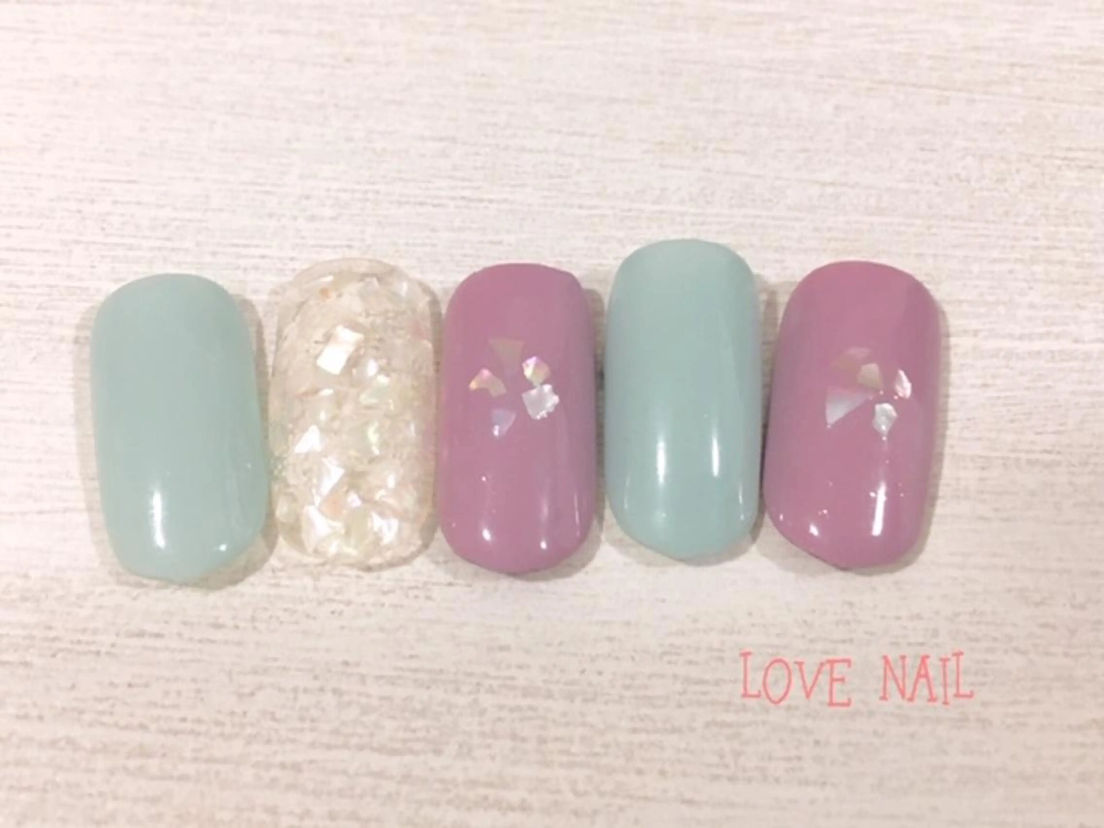 ネイル LOVE NAIL 💕Sonoのネイルデザイン