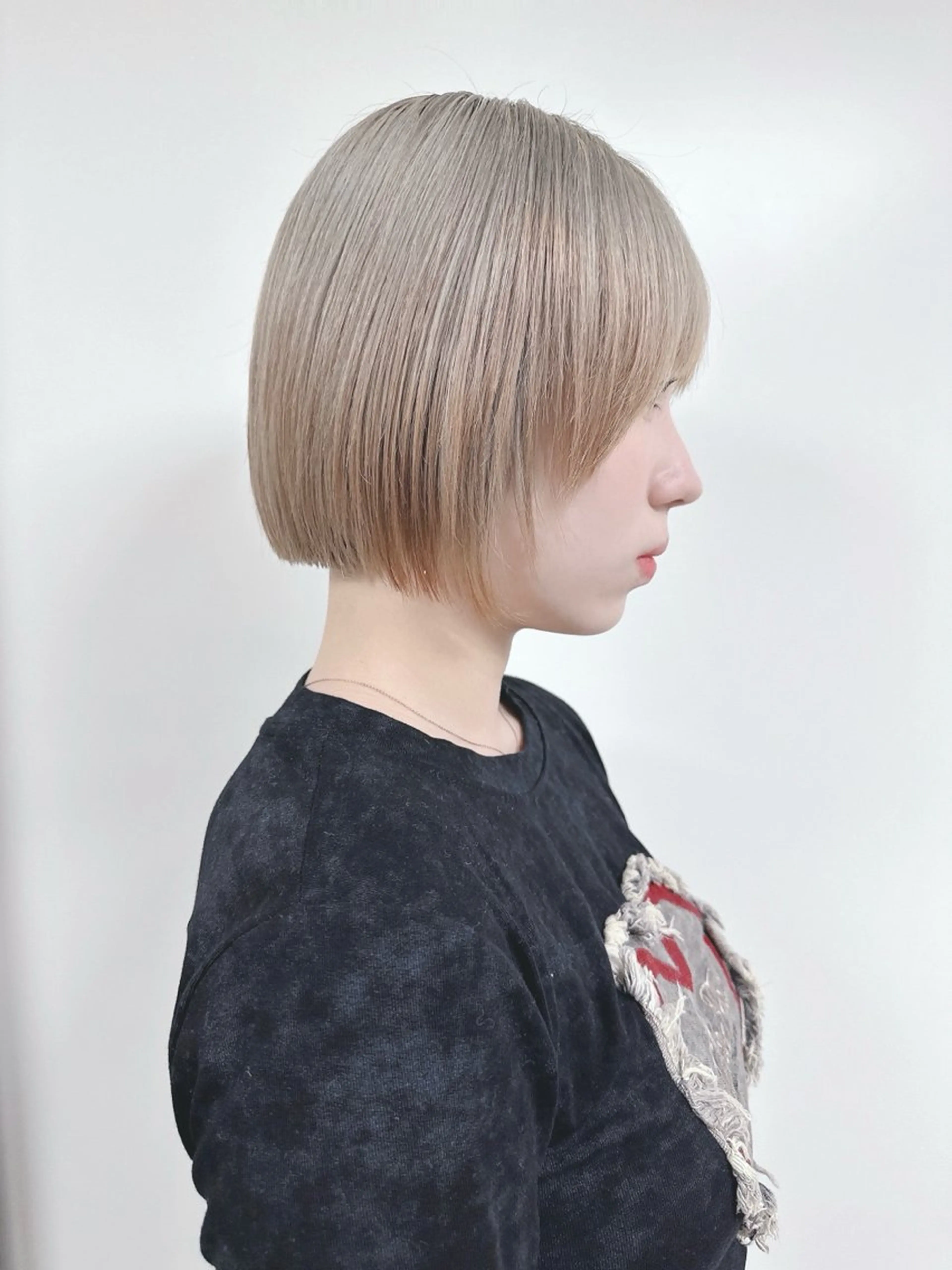 ショート カット とうい/パーマボブ/ くせ毛/丸みボブのヘアスタイル