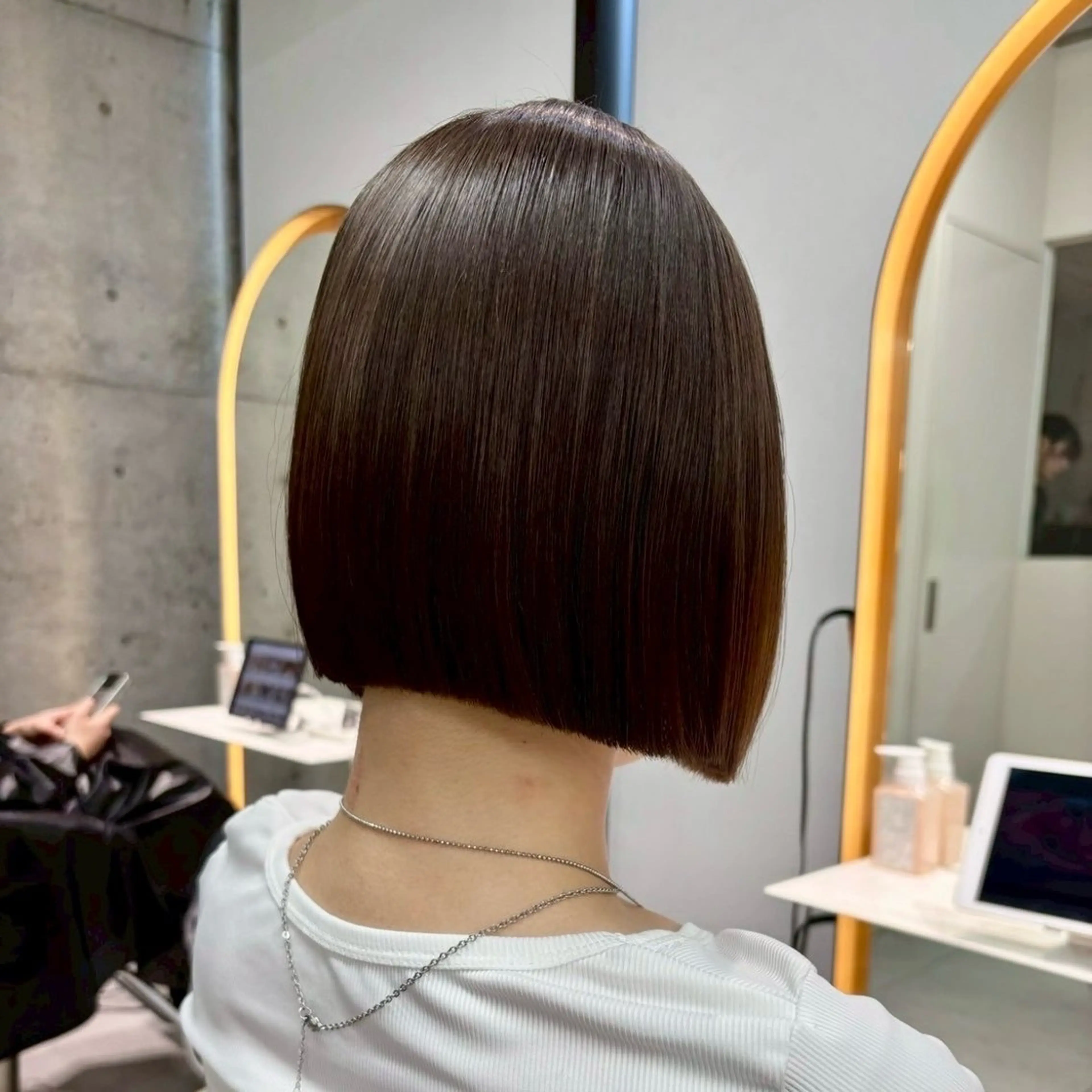 ミディアム カラー 切りっぱなしボブ ボブレイヤー アッシュ アッシュブラウン ベージュカラー ボブ/髪質改善 jionのヘアスタイル