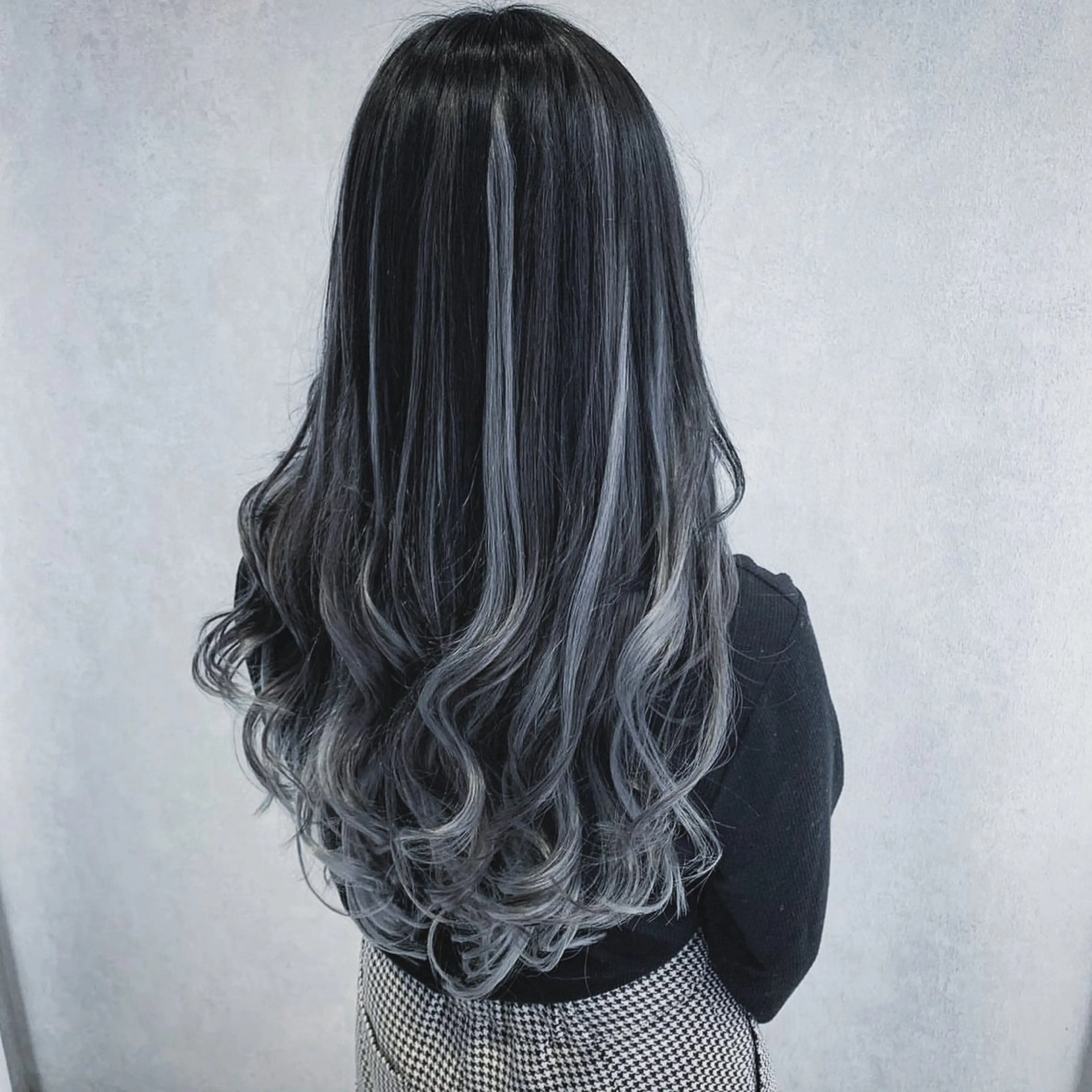 セミロング カラー カット エクステ エクステ×ブリーチ 😈一ノ瀬千暁😈のヘアスタイル