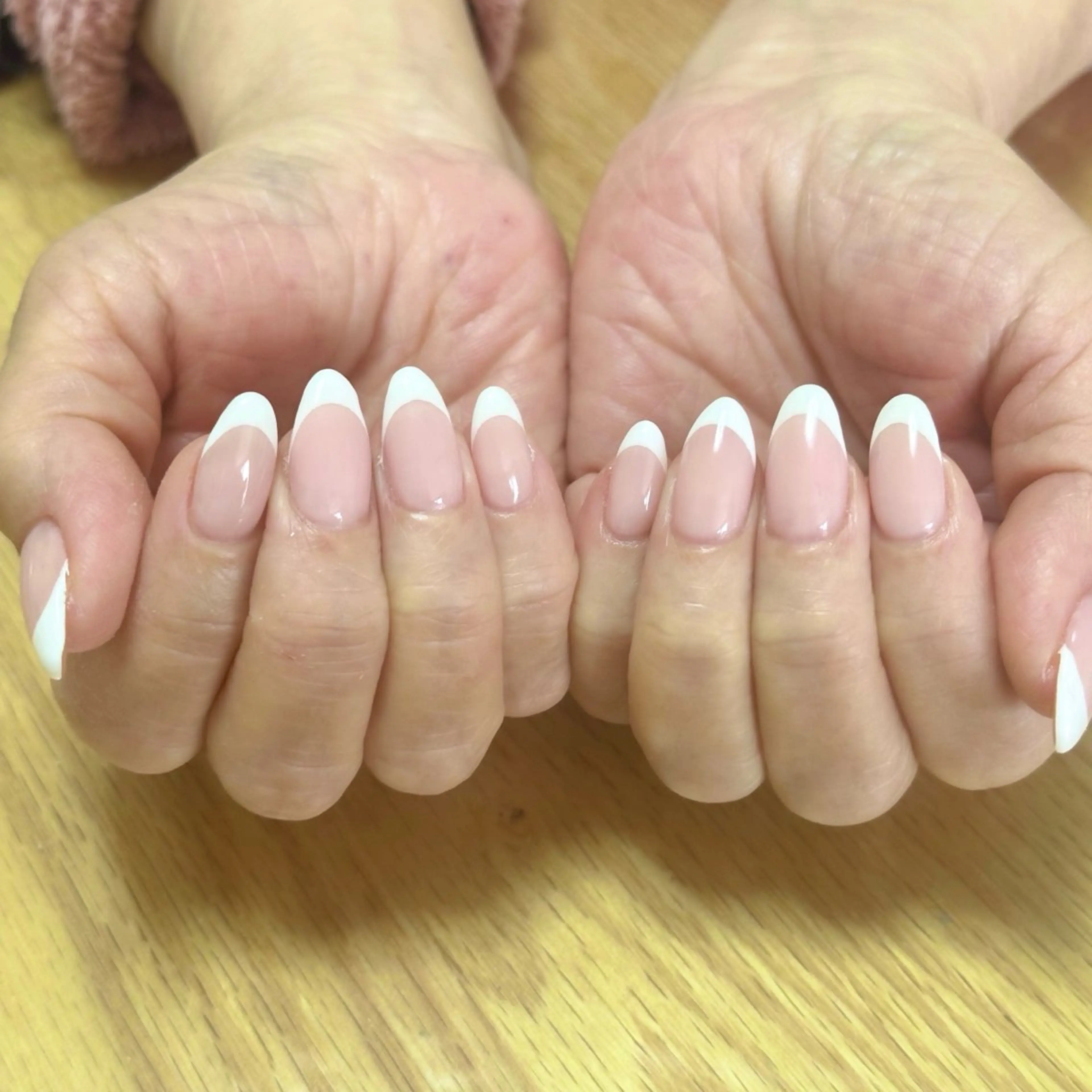 ネイル フレンチネイル ハンドネイル Prunelle Sawaneのネイルデザイン