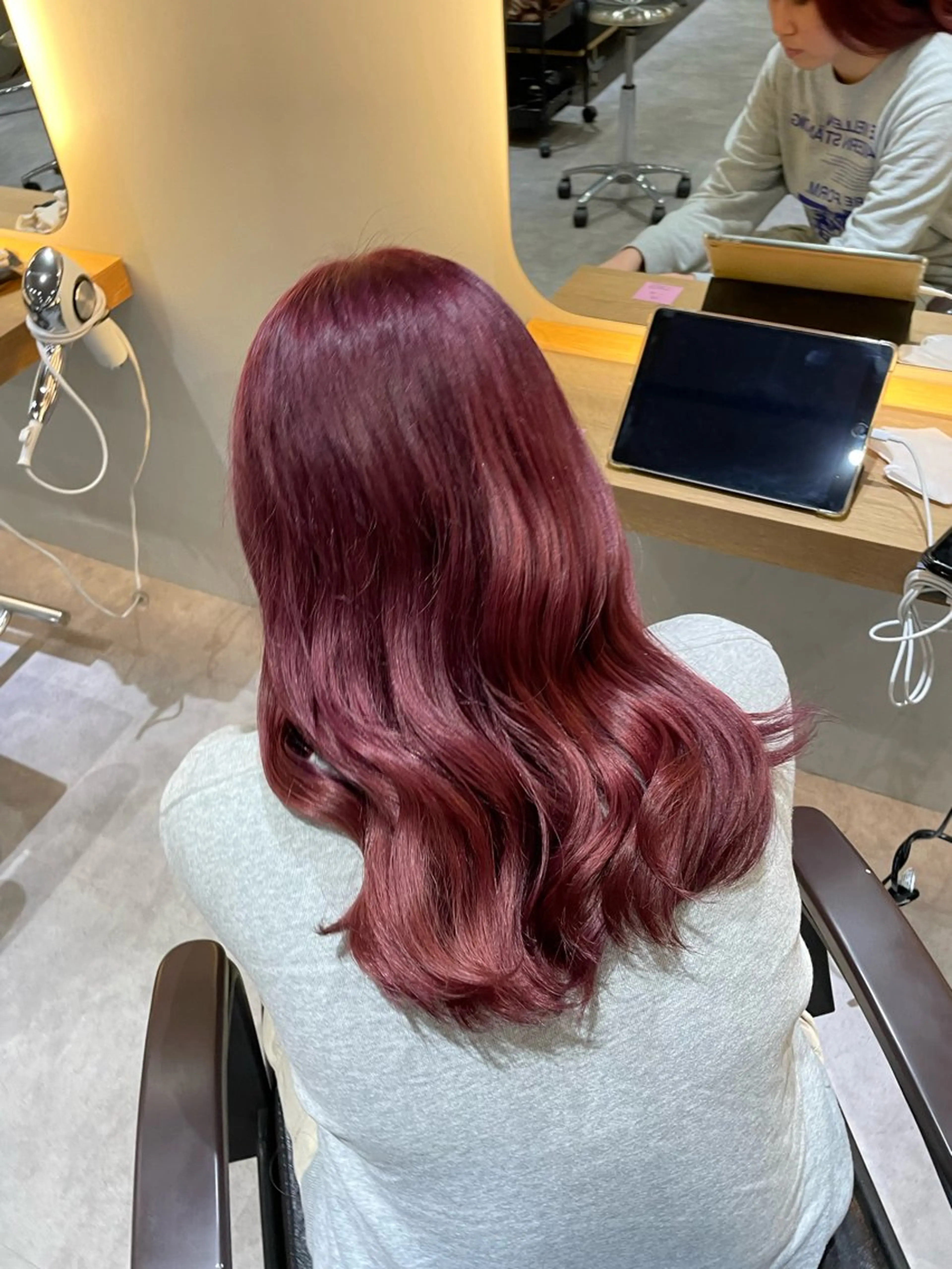 ロング カラー ブリーチ レッドカラー ハイトーン/アレンジ 🎀アオイ🎀のヘアスタイル