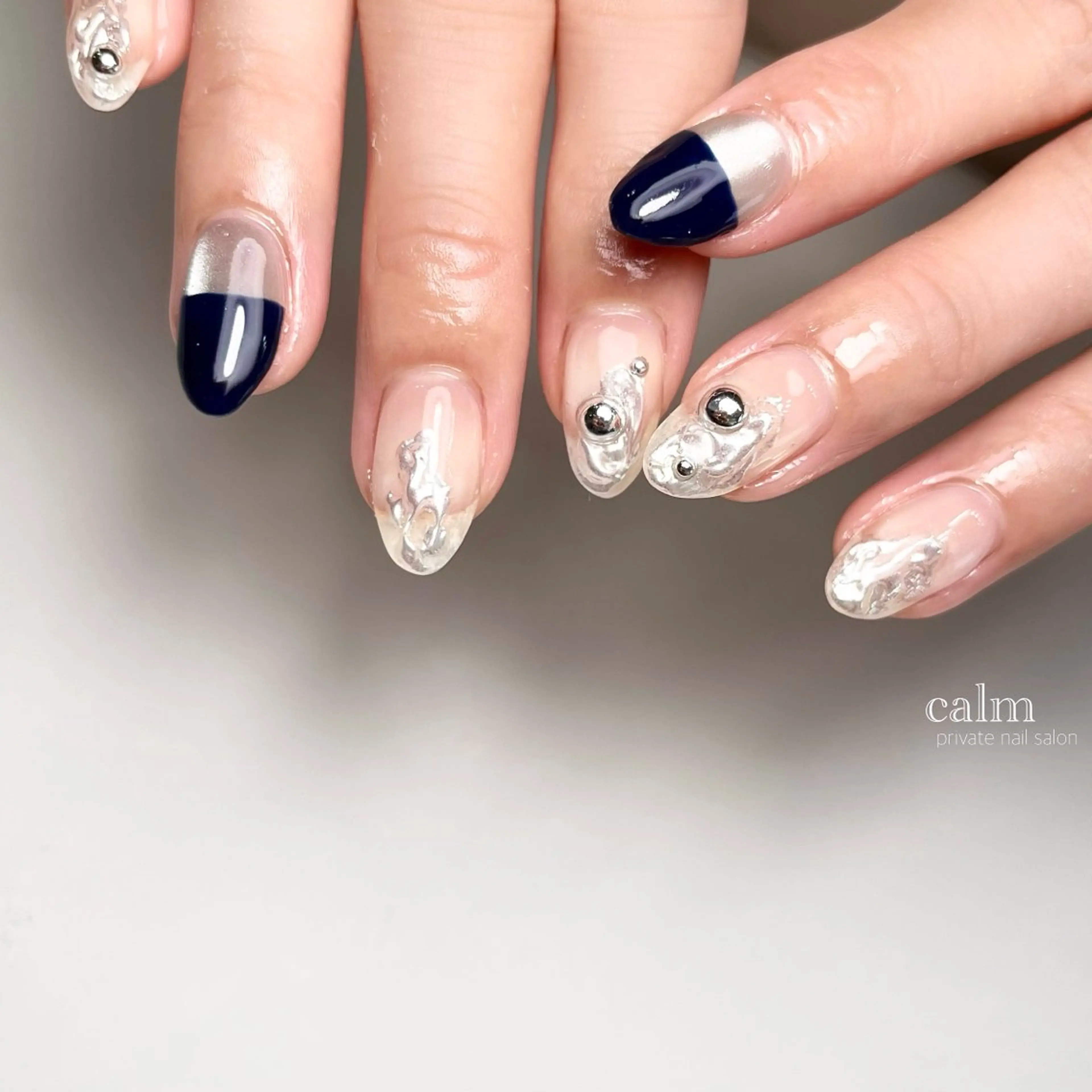 ネイル ハンドネイル calm 〔ｶｰﾑ〕のネイルデザイン