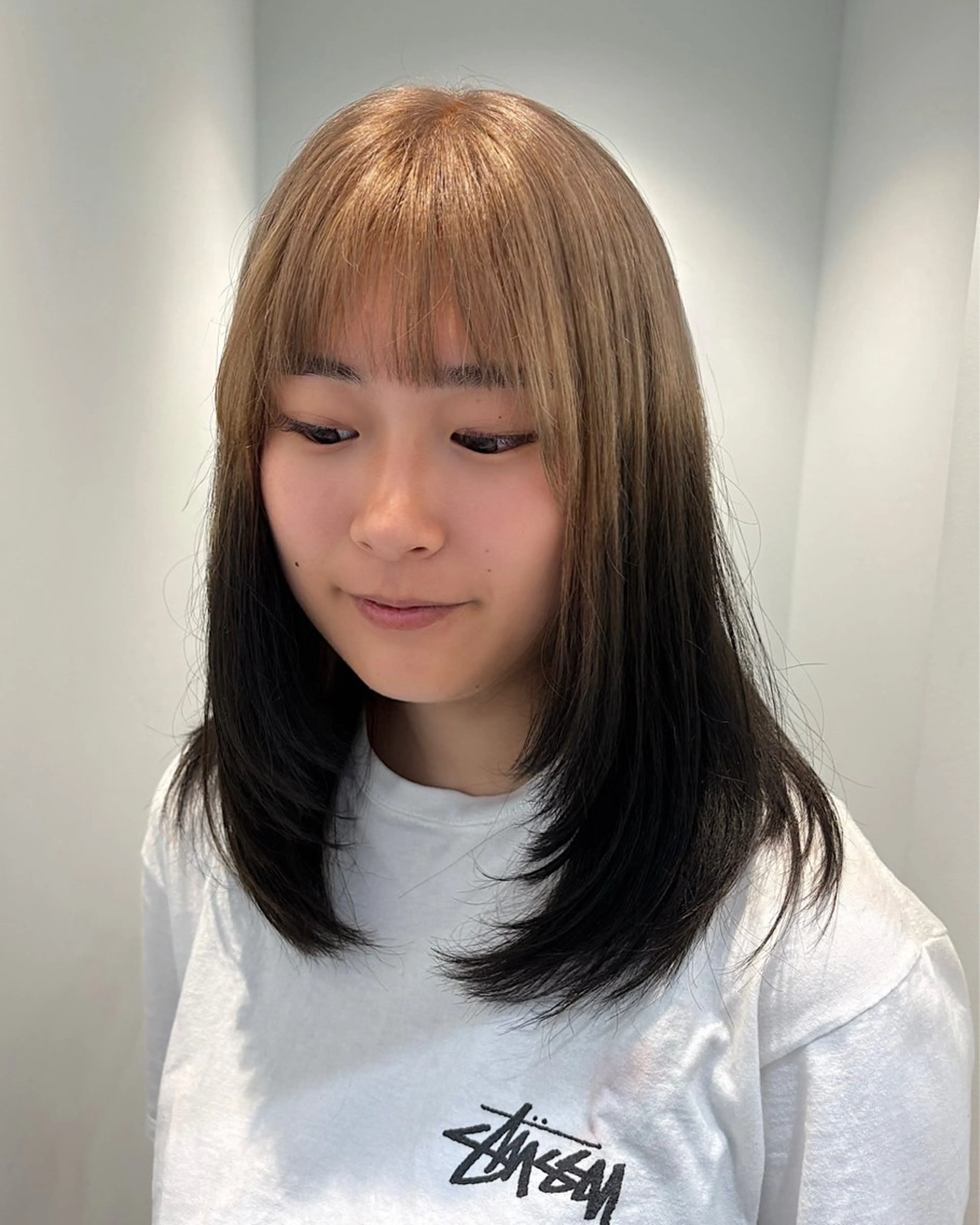 ミディアム 顔まわりレイヤー 顔周りカット レイヤーカット 村上 奈乃果のヘアスタイル