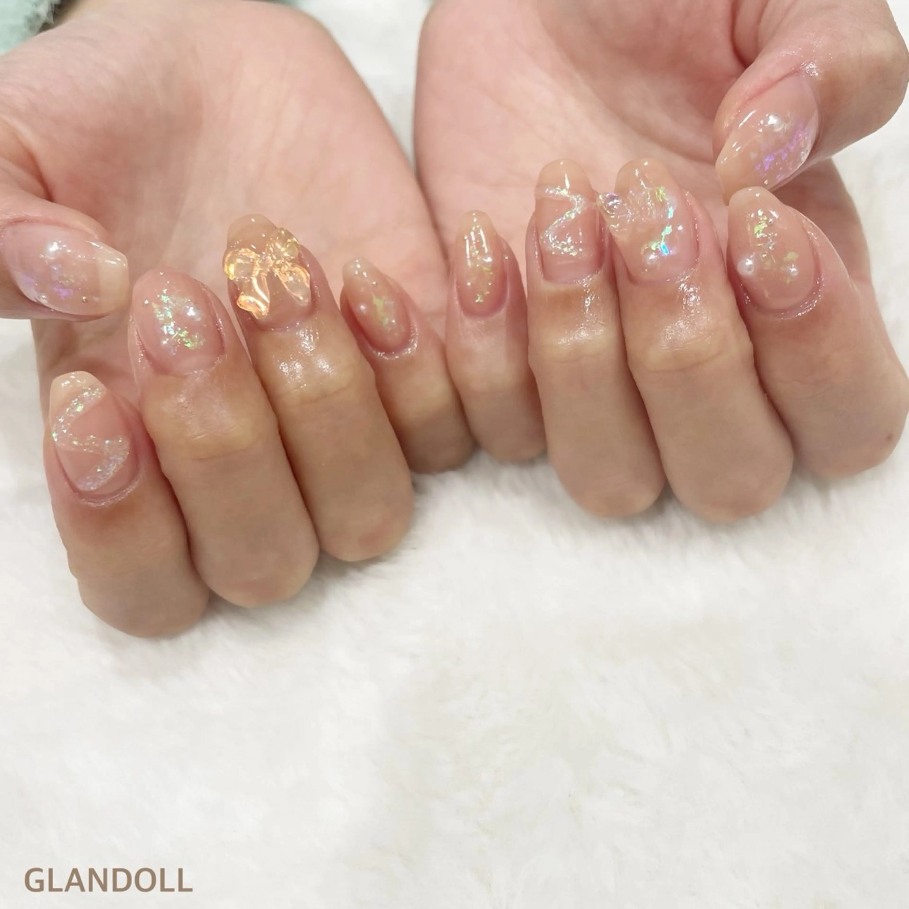 ネイル オーロラネイル リボン ハンドネイル GLANDOLL YURIのネイルデザイン