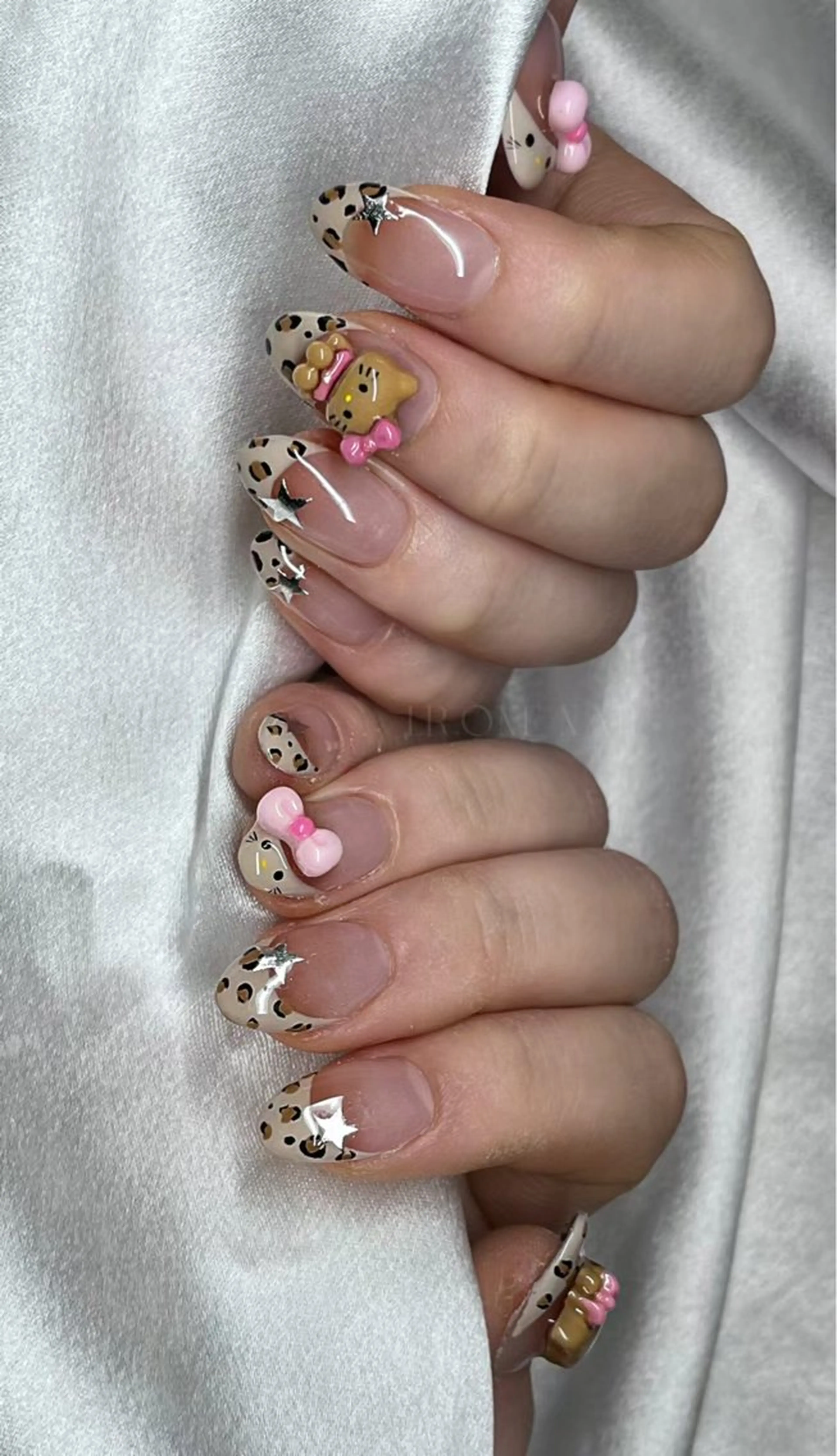 ネイル ハンドネイル LR.ONE ヨウのネイルデザイン