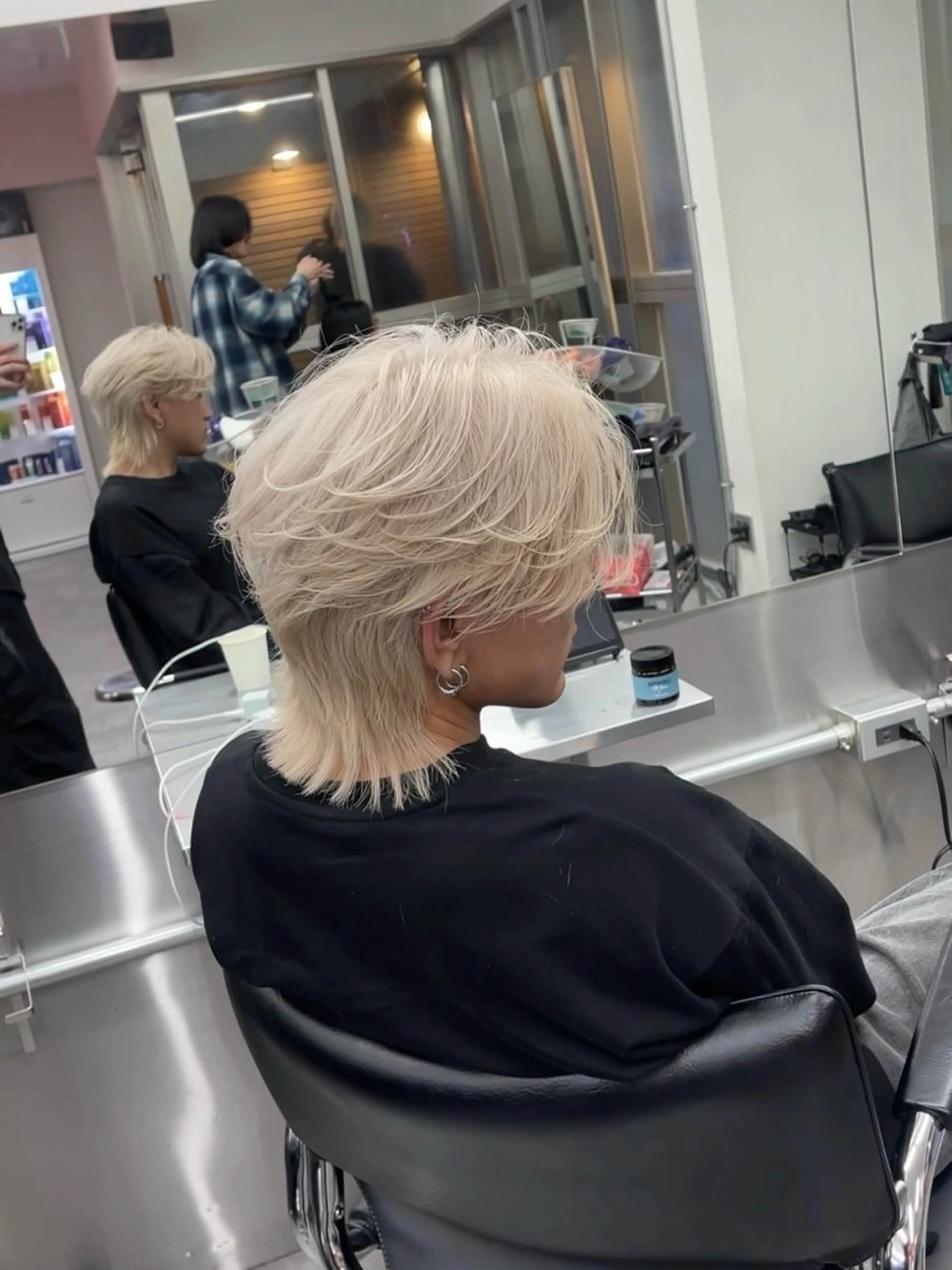 カラー メンズ ヘアカラー トリートメント ヘアセット ハイトーン×韓国ヘア 💍tiam💍のヘアスタイル