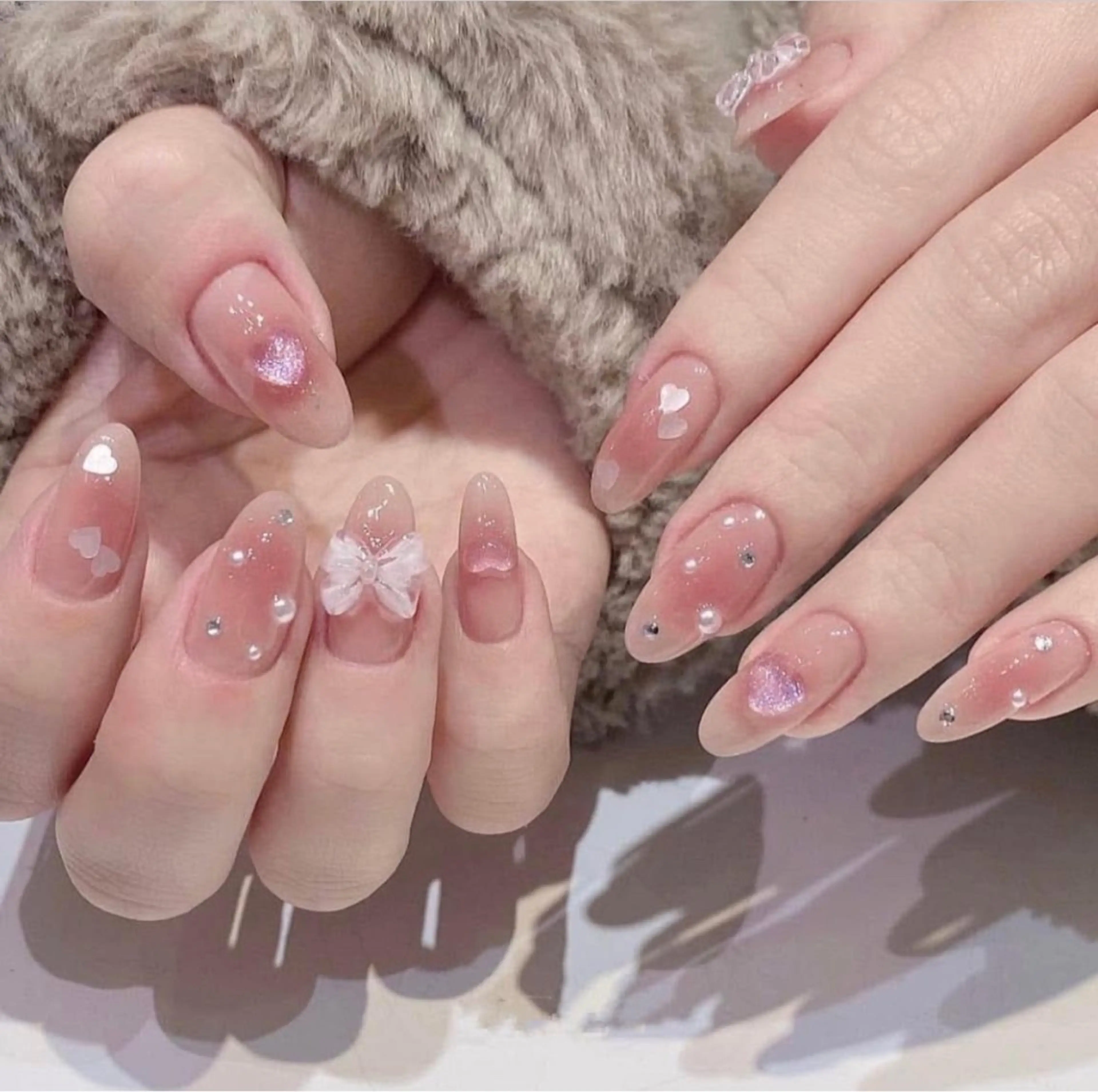 ネイル 長さ出し グラデーション キラキラネイル 韓国ネイル ラメ(グリッター) ハンドネイル ハンドケア Chisa Nail Studio所属・リ リのネイルデザイン