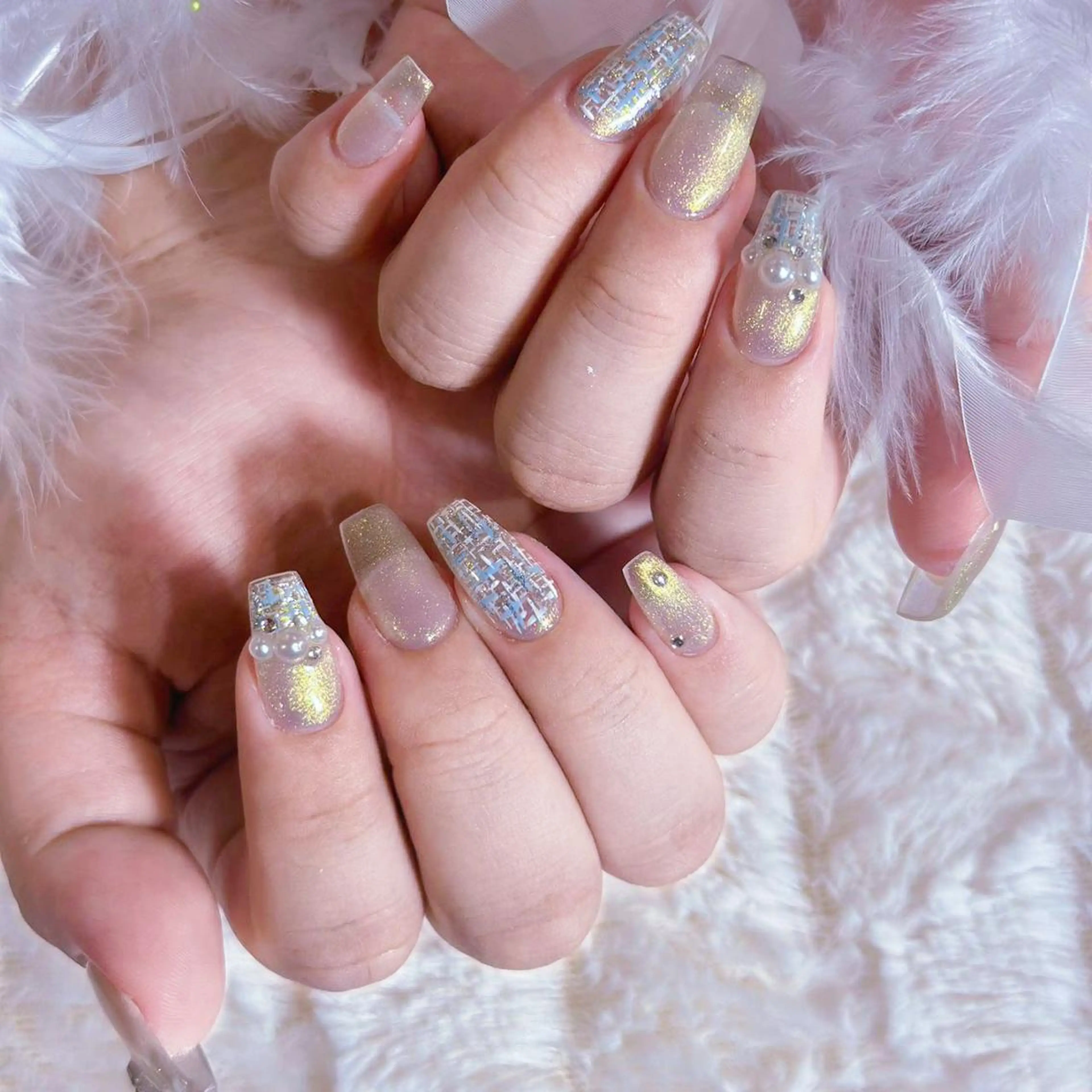 ネイル アートネイル オーロラネイル ガーリー キラキラネイル 韓国ネイル Nail Monsterのネイルデザイン