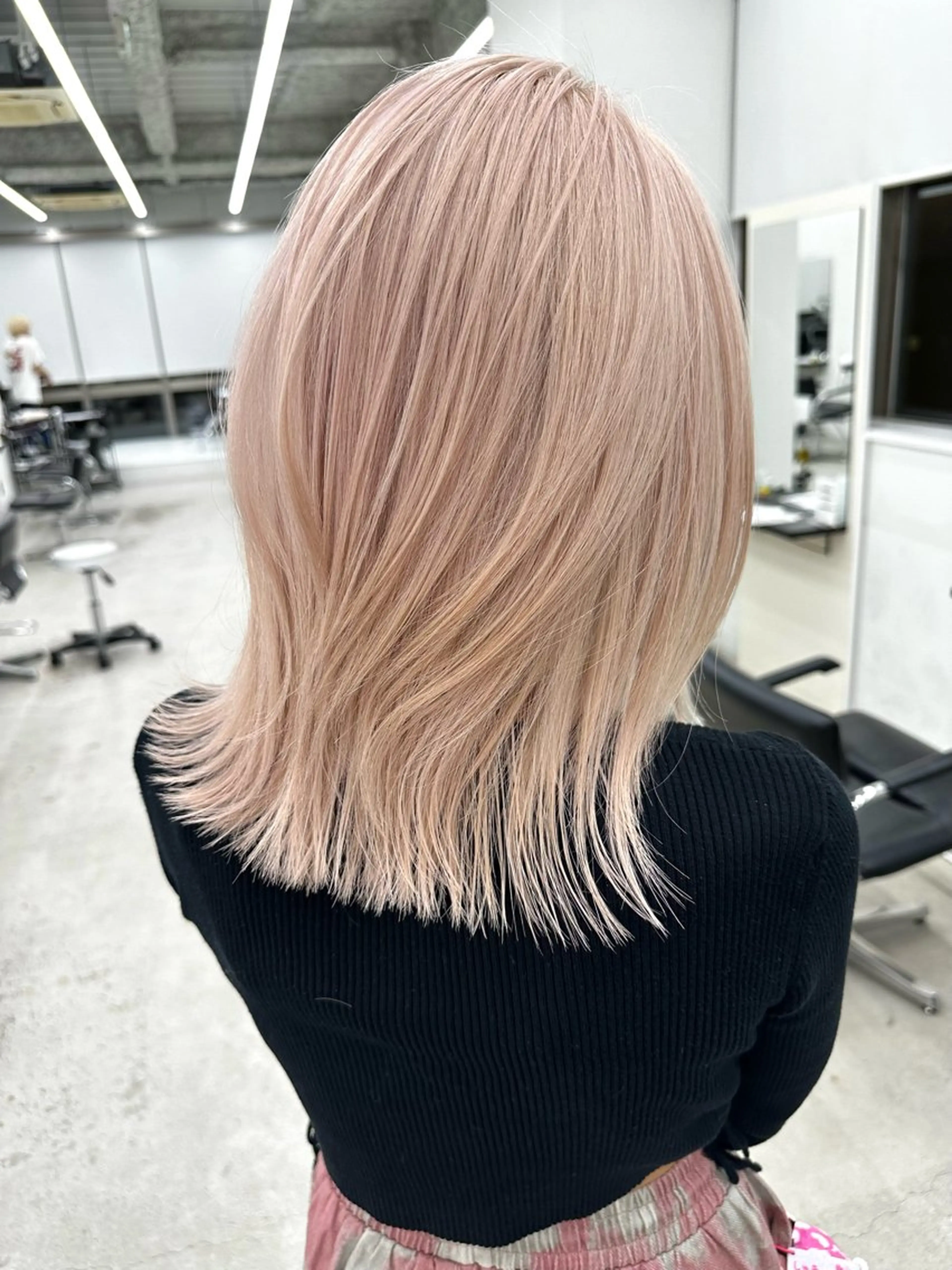 セミロング カラー ハイトーンカラー ピンクカラー GO TODAY シェアサロン 原宿本店所属・原宿ハイトーンカラー 🌼みるい🌼のヘアスタイル