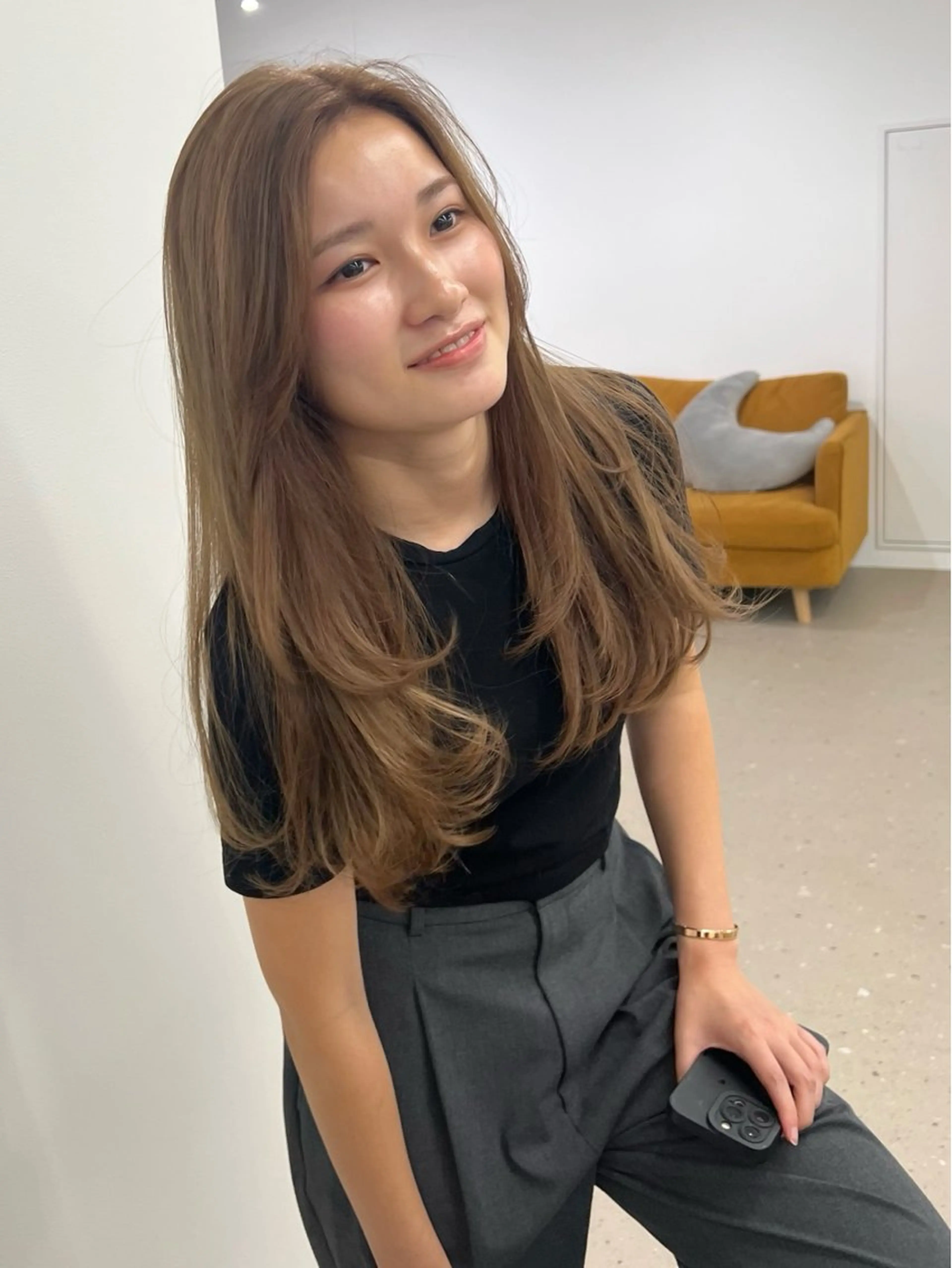ロング カラー ベージュカラー レイヤーカット knowhow京都所属・三宅 昌太のヘアスタイル