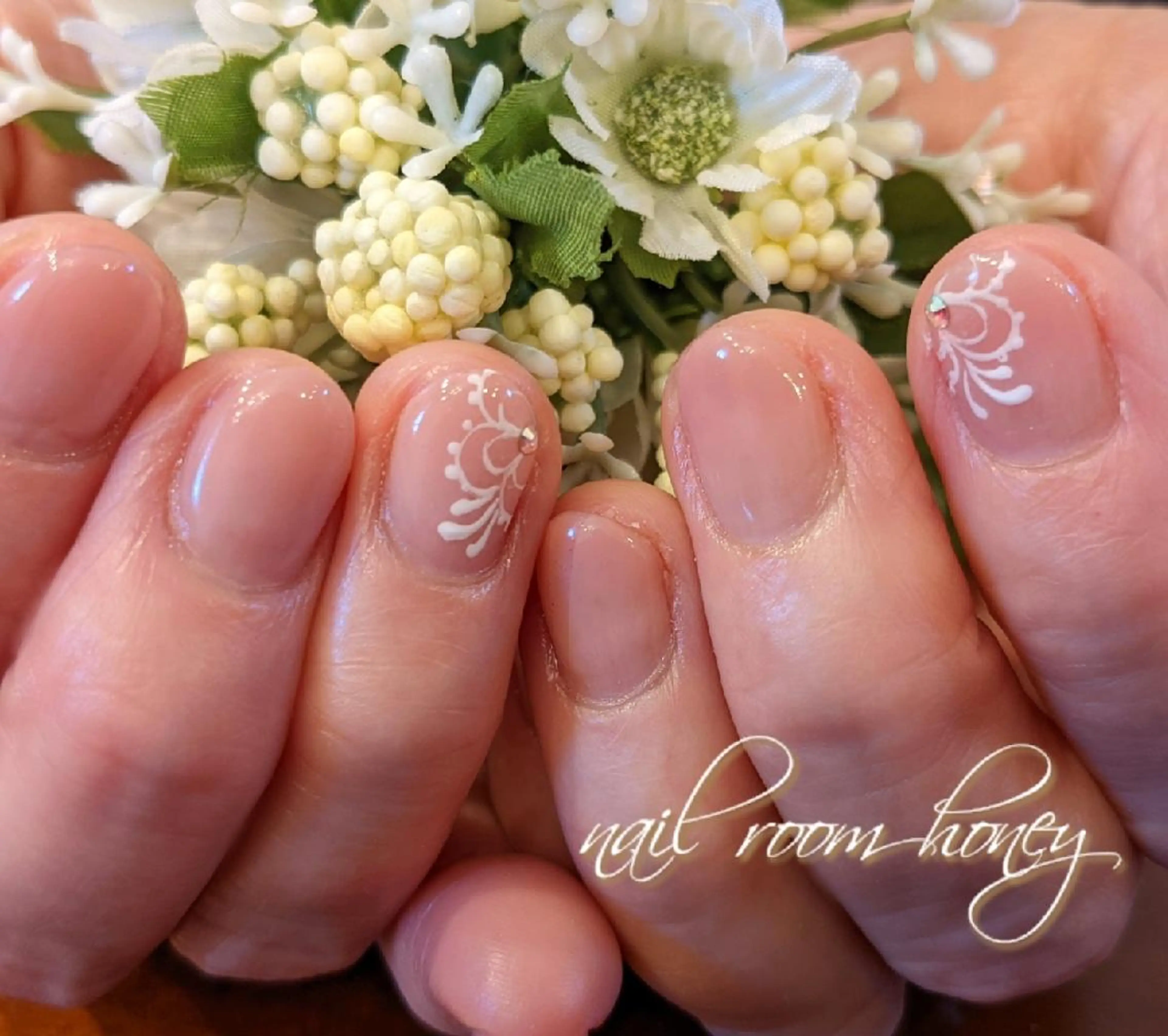 ネイル アートネイル ピンク ピンクベージュ シンプルネイル nail room  honeyのネイルデザイン