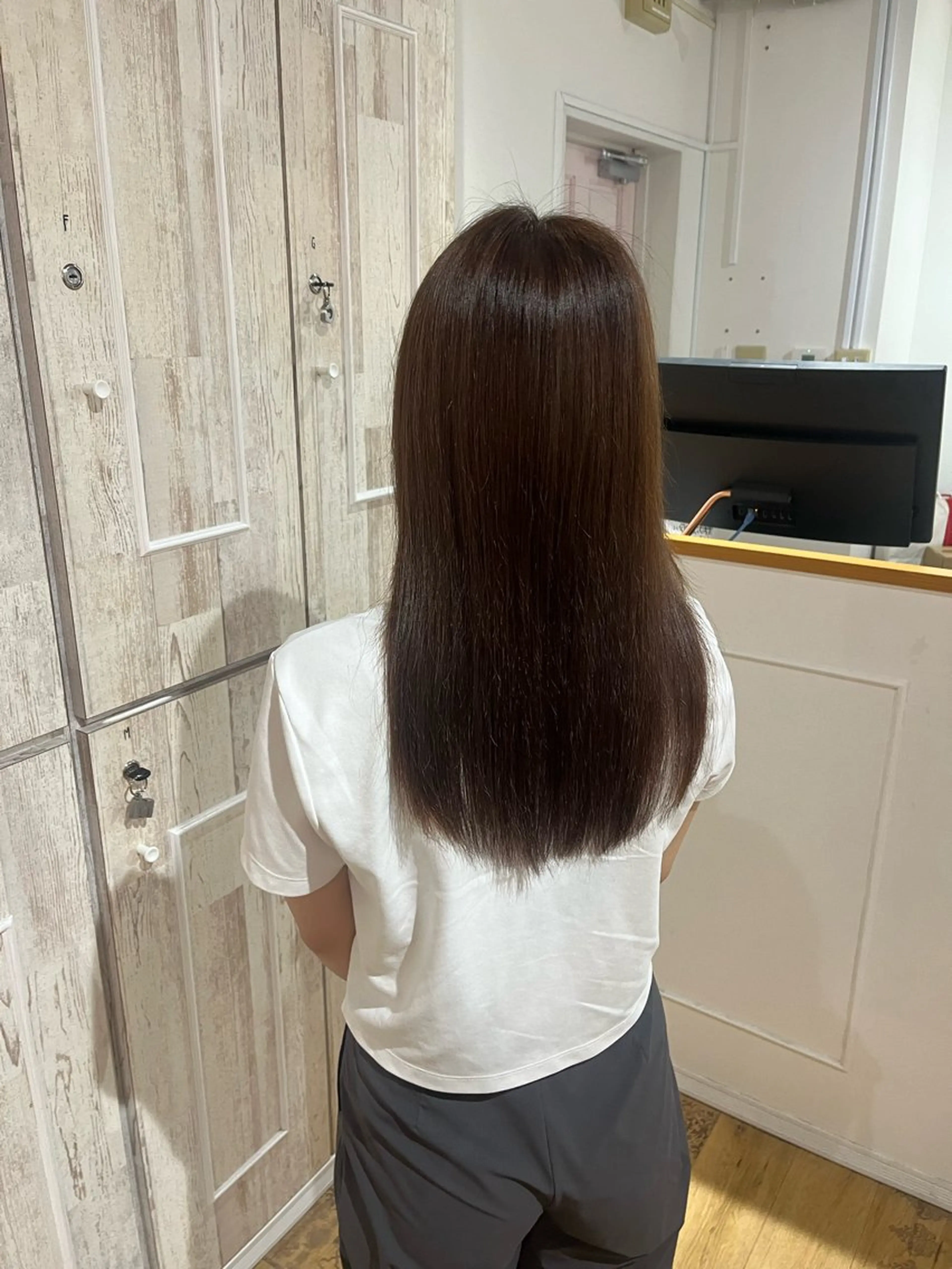 ロング Anri /カラーモデルのヘアスタイル