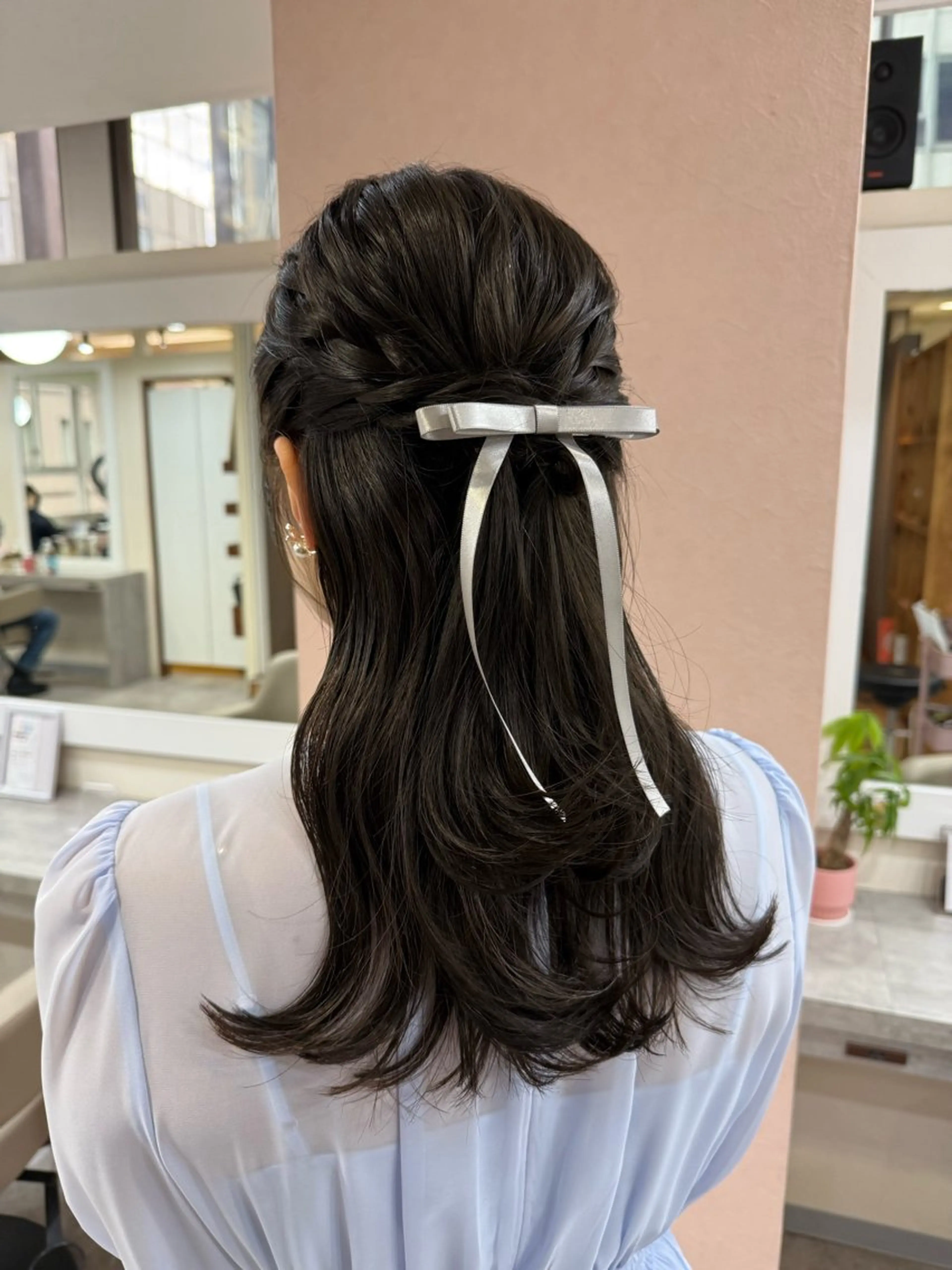 セミロング ヘアアレンジ ヘアセット 韓国風パーマ/耳つぼ ヘアセット/みづきのヘアスタイル