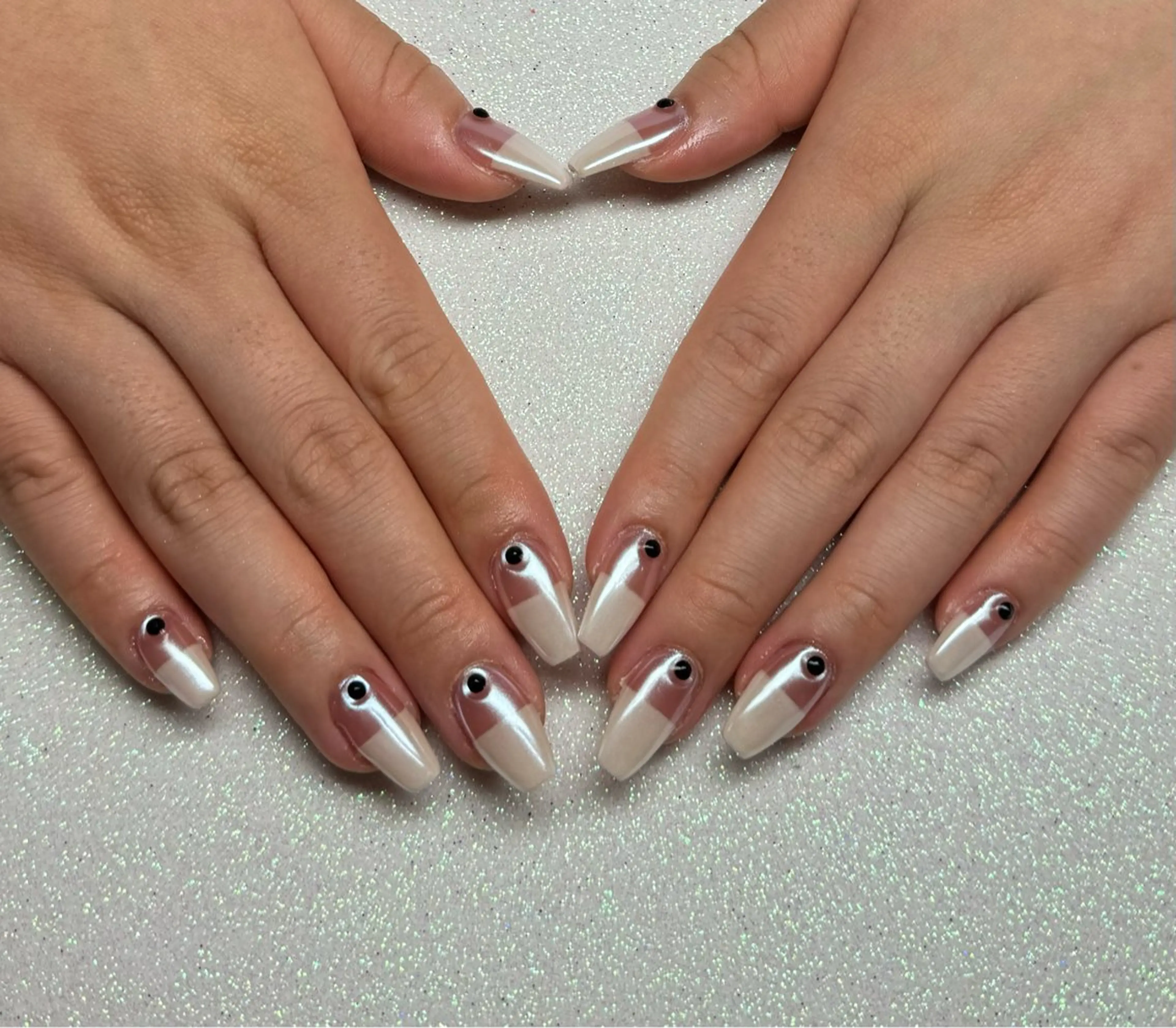 ネイル ハンドネイル VIERU 🌈🎀💖のネイルデザイン