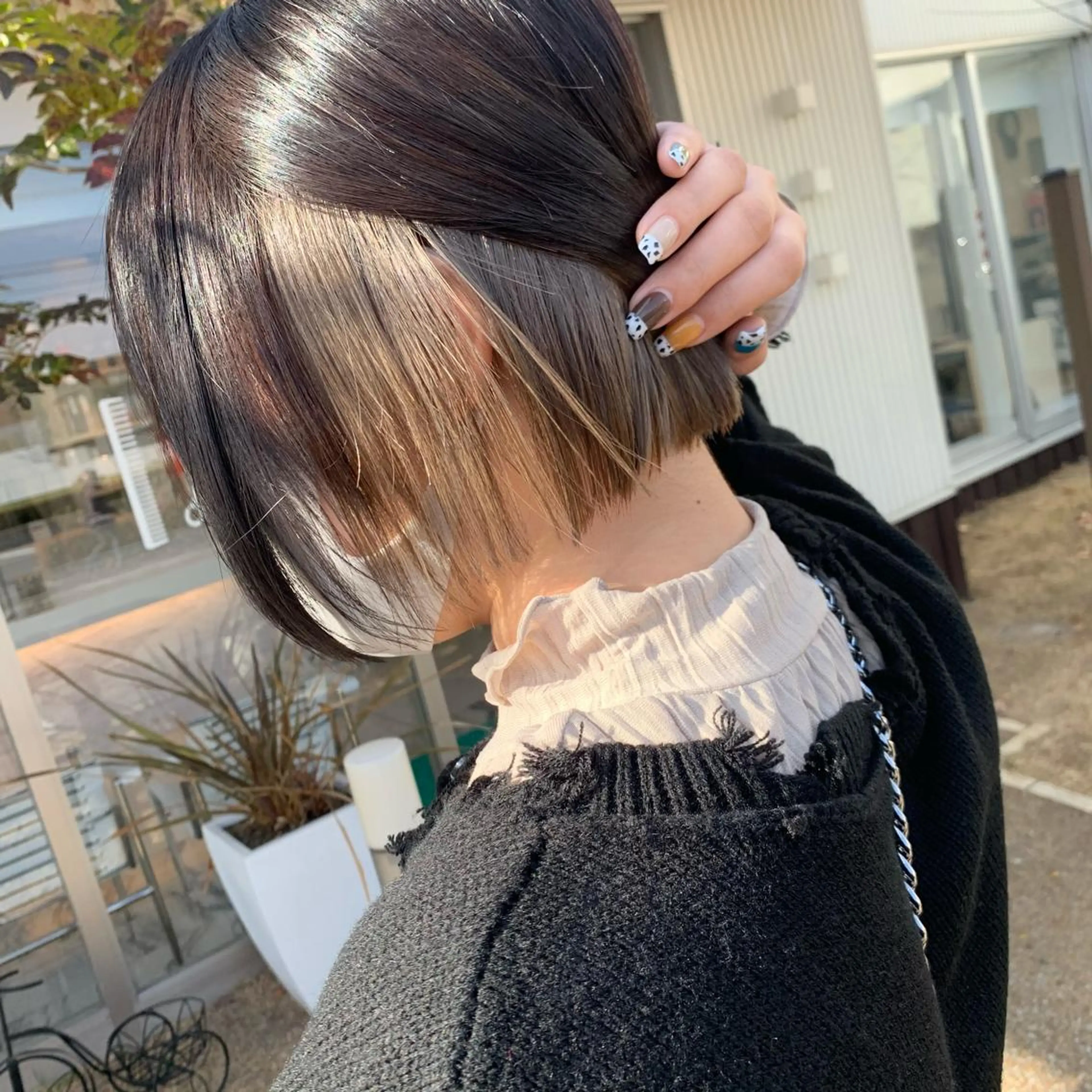 ショート カラー ベージュカラー ブリーチ 畠山 華奈のヘアスタイル