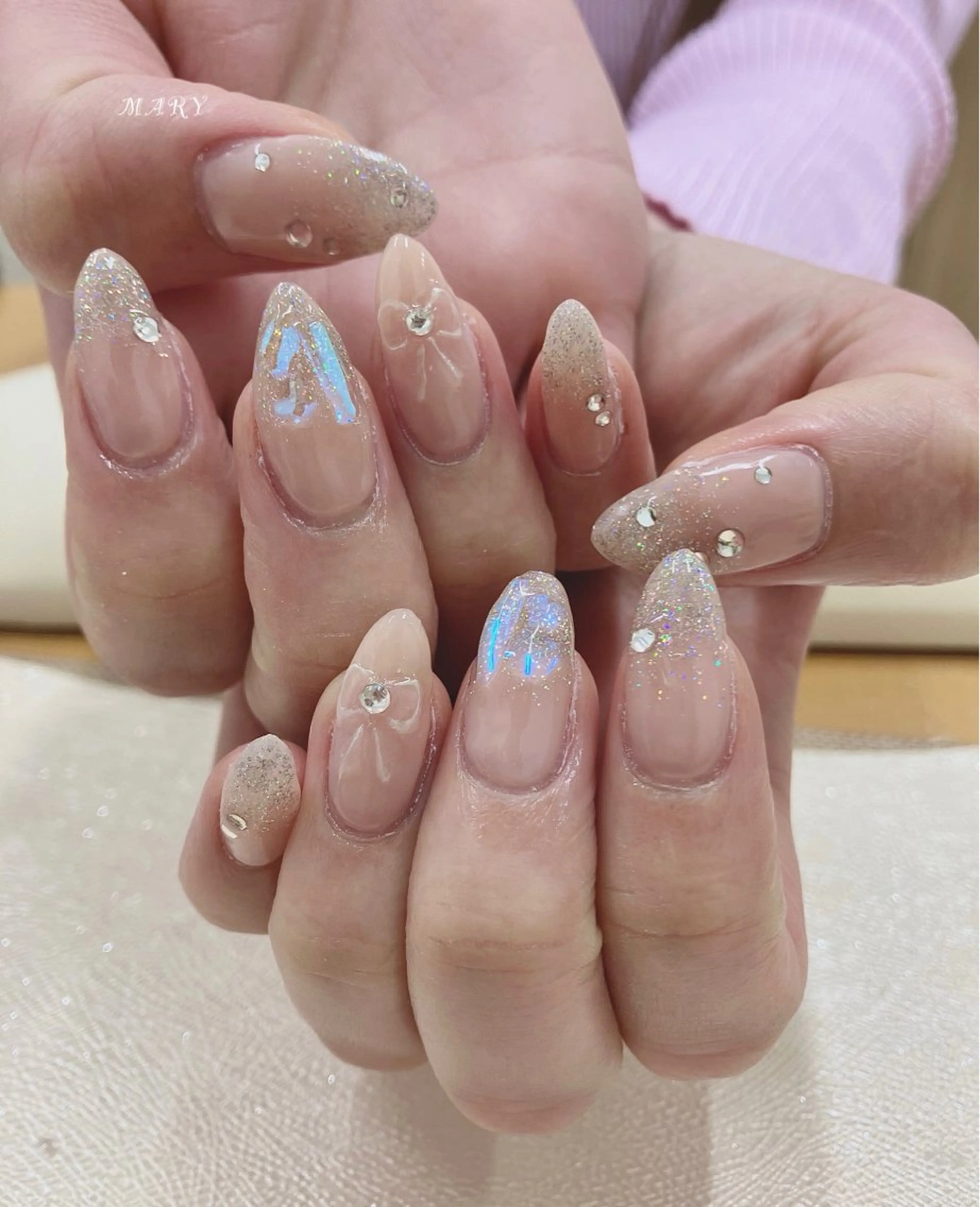 ネイル フラッシュネイル キラキラネイル ニュアンスネイル ワンカラーネイル リボン ハンドネイル Mary nail所属・Mary nail .narumiのネイルデザイン