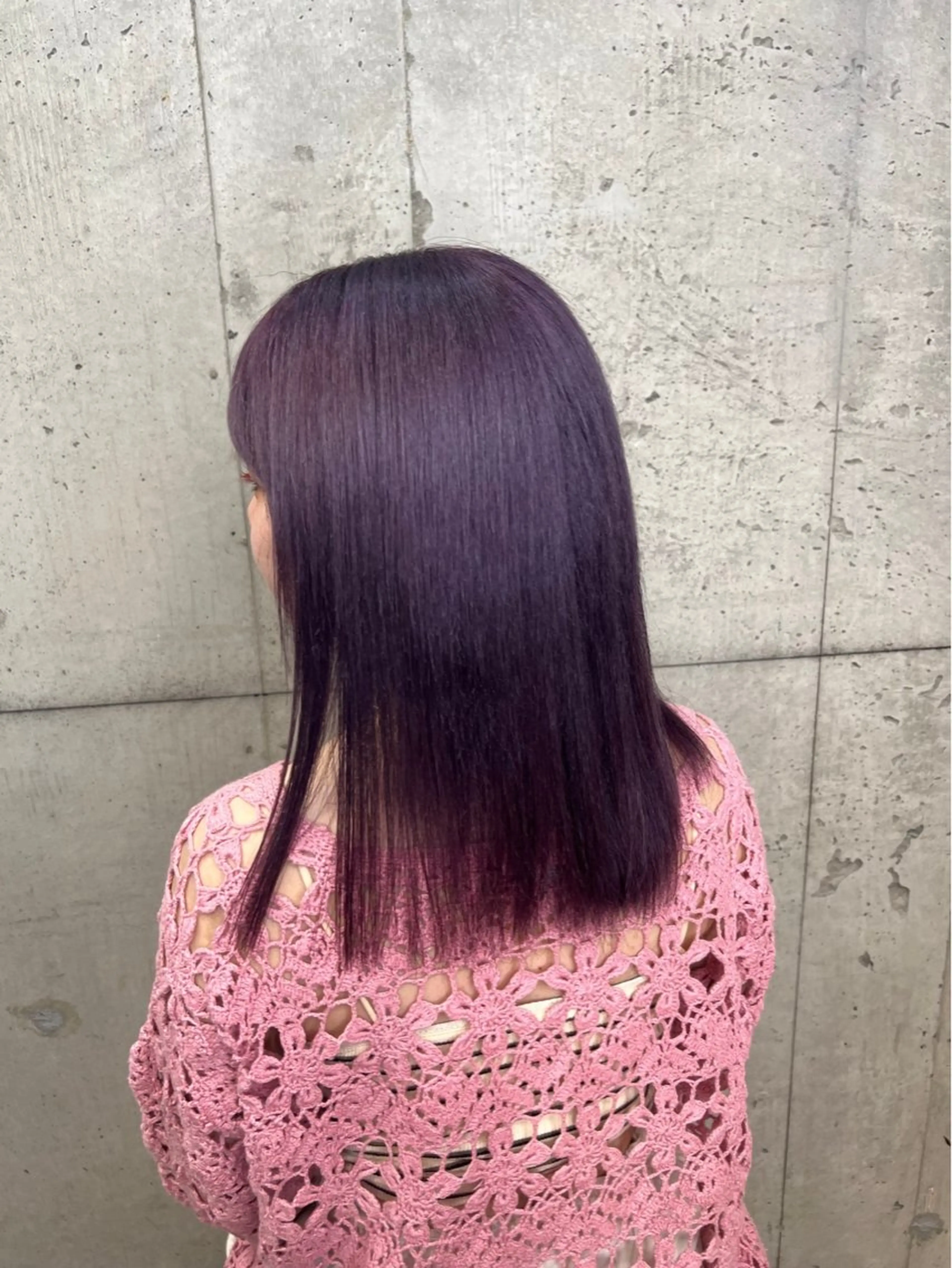 セミロング カラー 半個室サロンyoures hair 髪質改善トリートメント東新宿店所属・榊原 竜弥のヘアスタイル