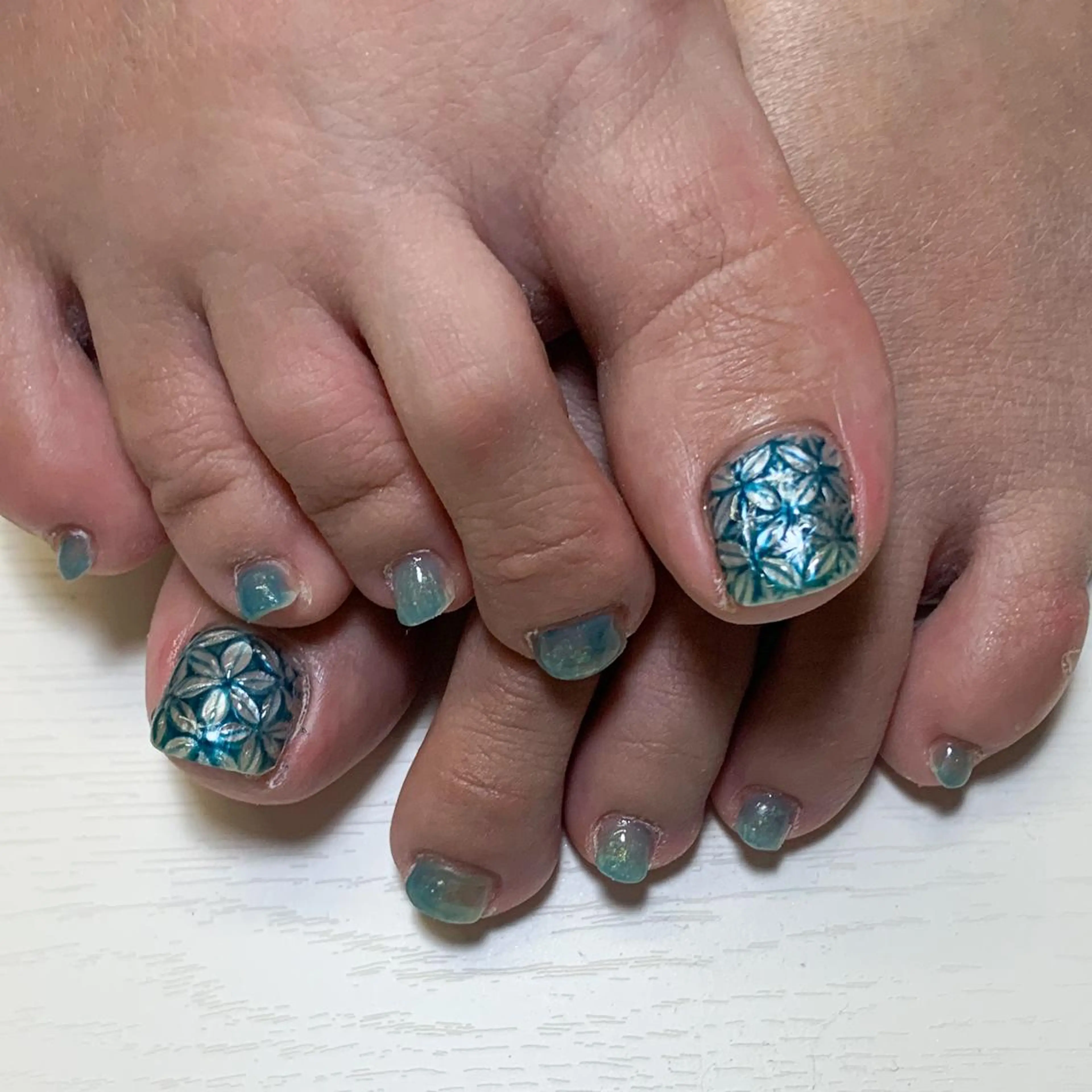 ネイル フットネイル atelier FIORITURA所属・FIORITURA aiのネイルデザイン