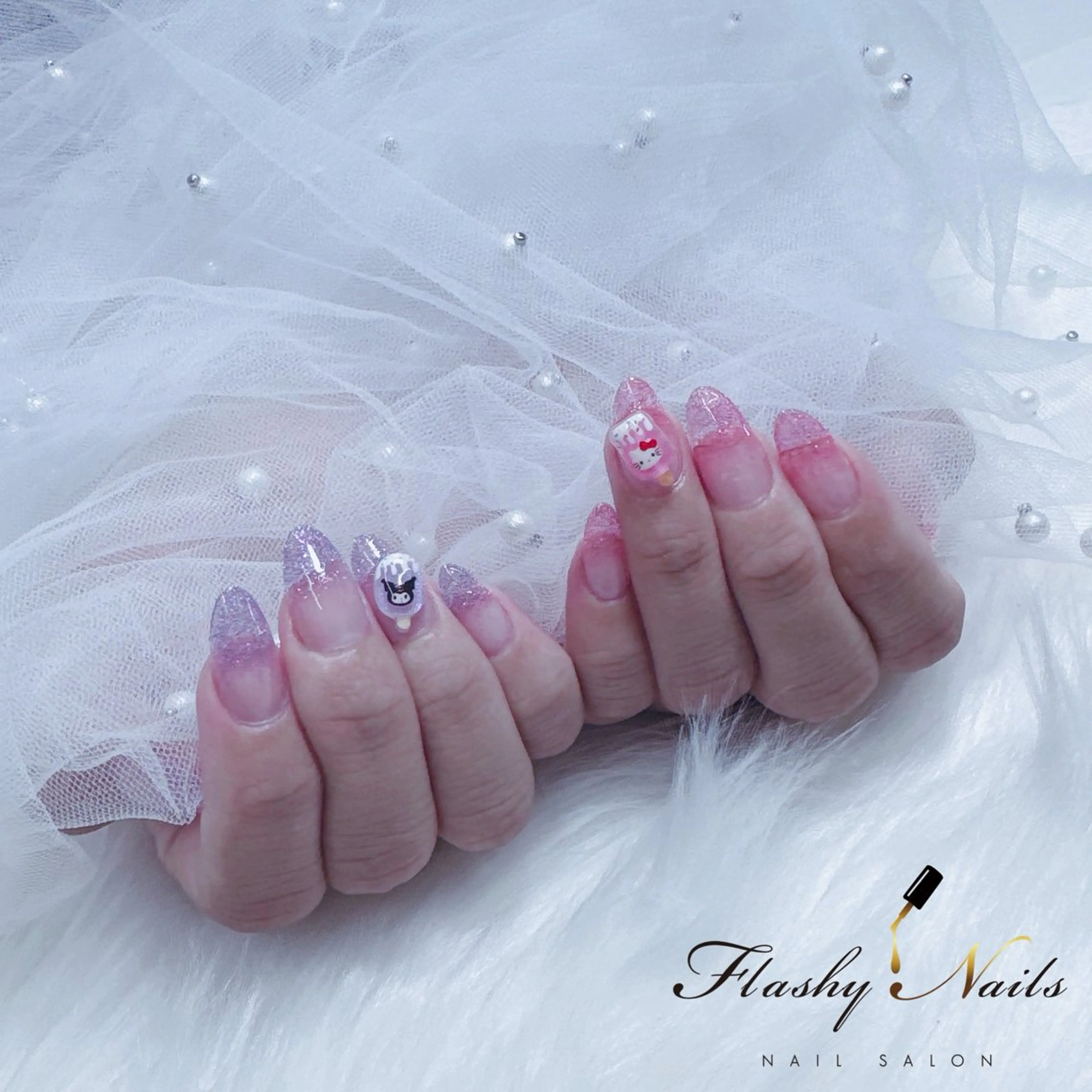 ネイル ハンドネイル Flashy Nailsのネイルデザイン