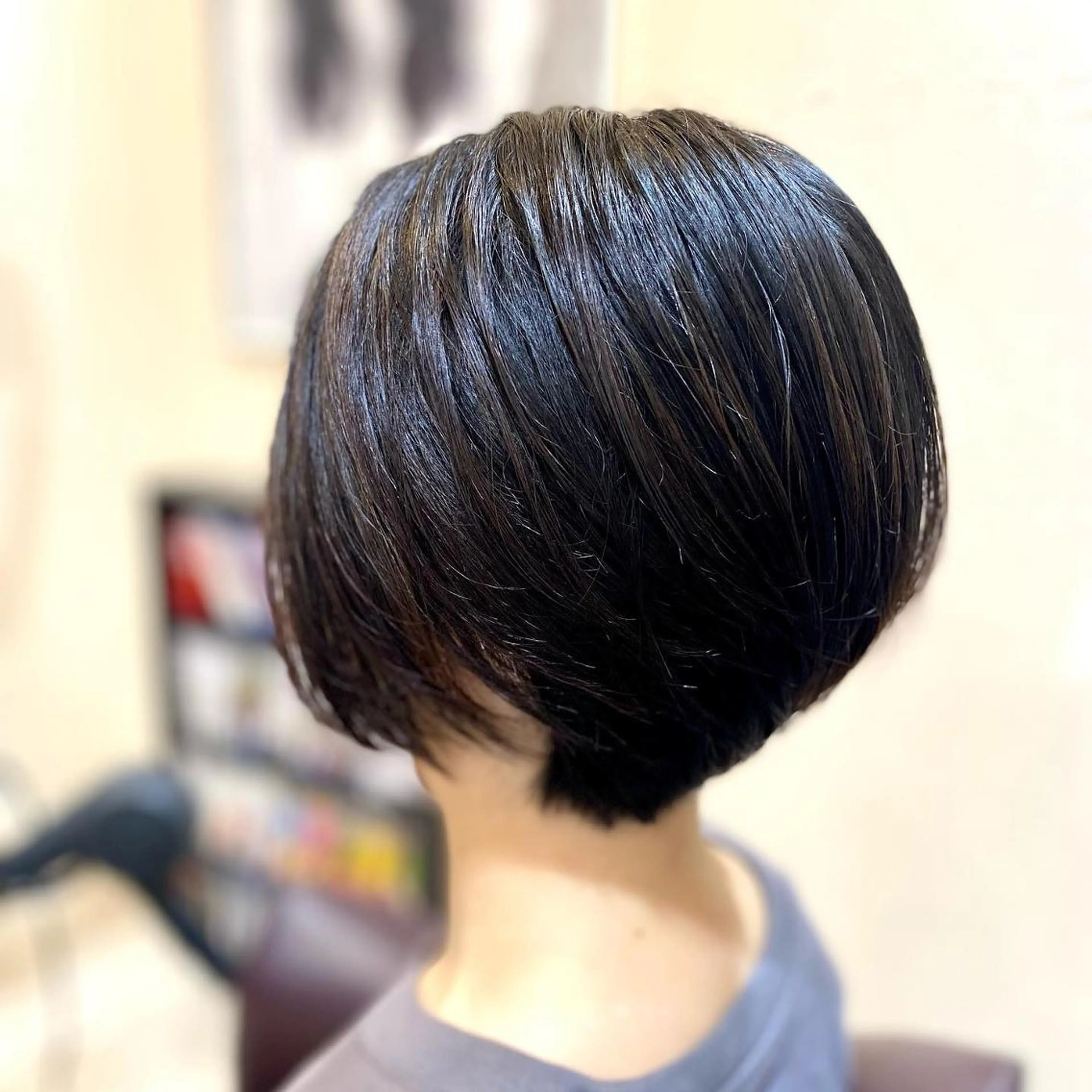 セミロング 加藤 実穂のヘアスタイル