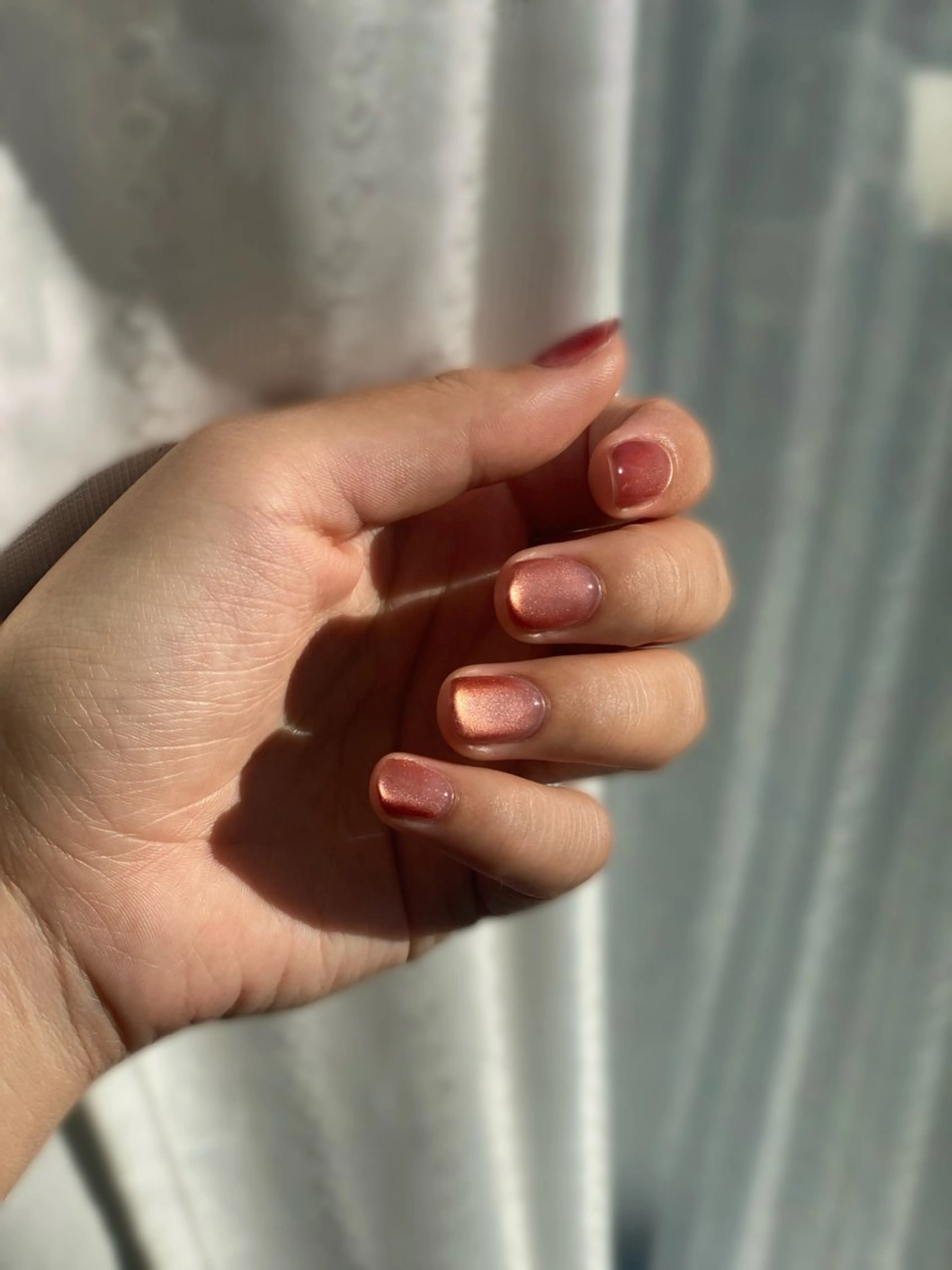 ネイル ジェルネイル ゴールド ラメ(グリッター) マグネットネイル Millé nail(ミレネイル)所属・Millé nail /MIKUのネイルデザイン