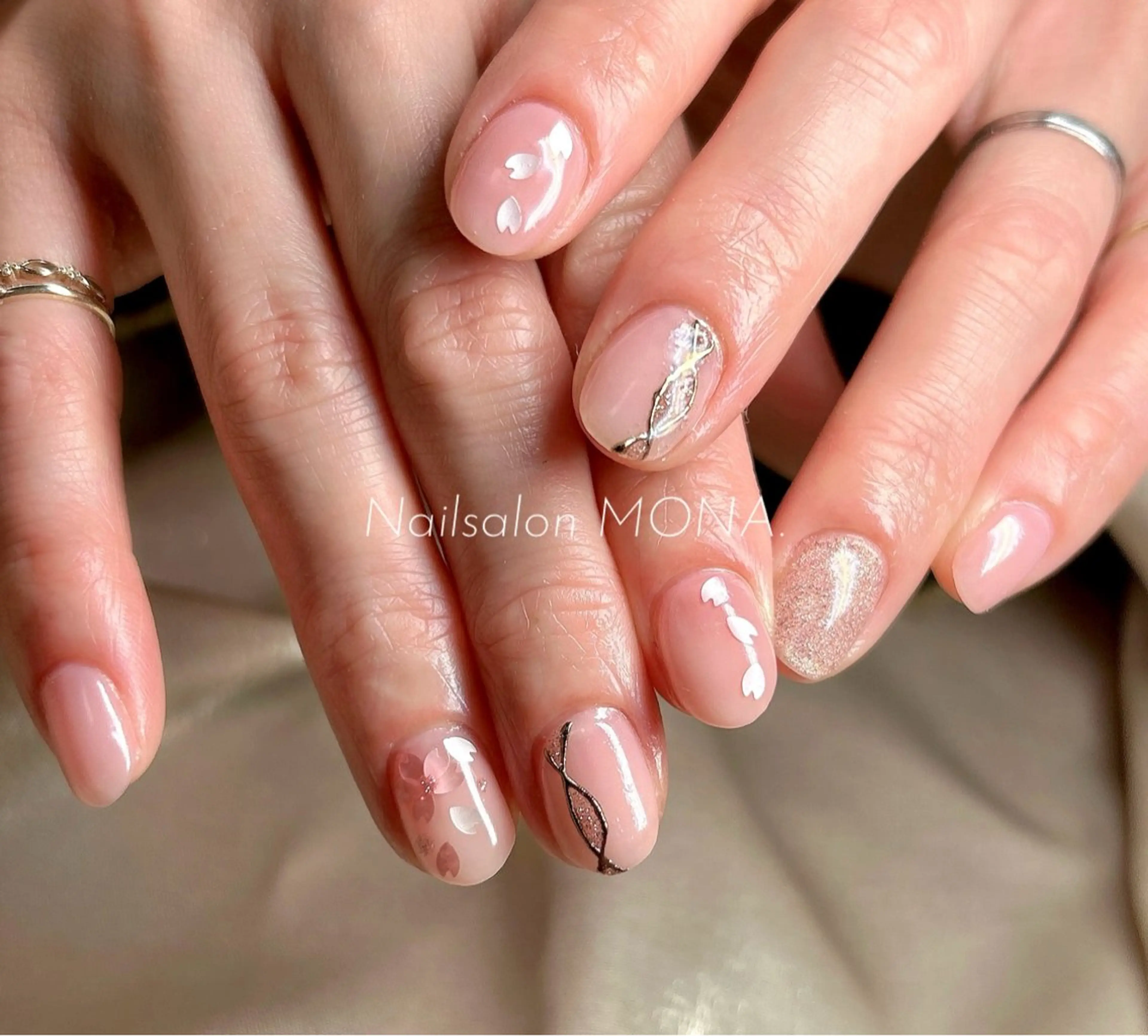ネイル アートネイル 桜ネイル 入学式 卒業式 ハンドネイル Nailsalon MONA.のネイルデザイン