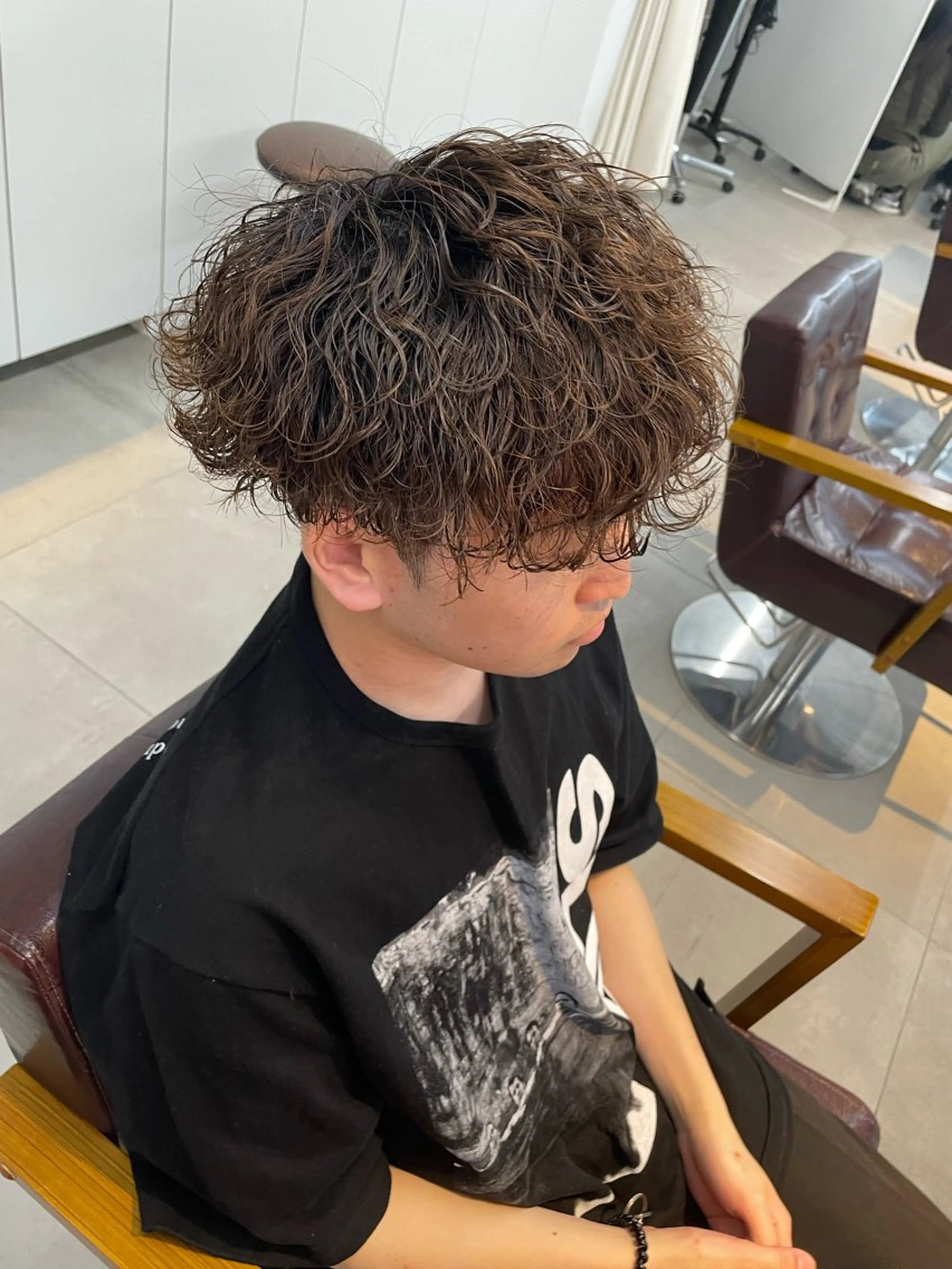 ミディアム パーマ メンズ カット パーマ 辻堂メンズ特化 メンズパーマ鈴木優哉のヘアスタイル