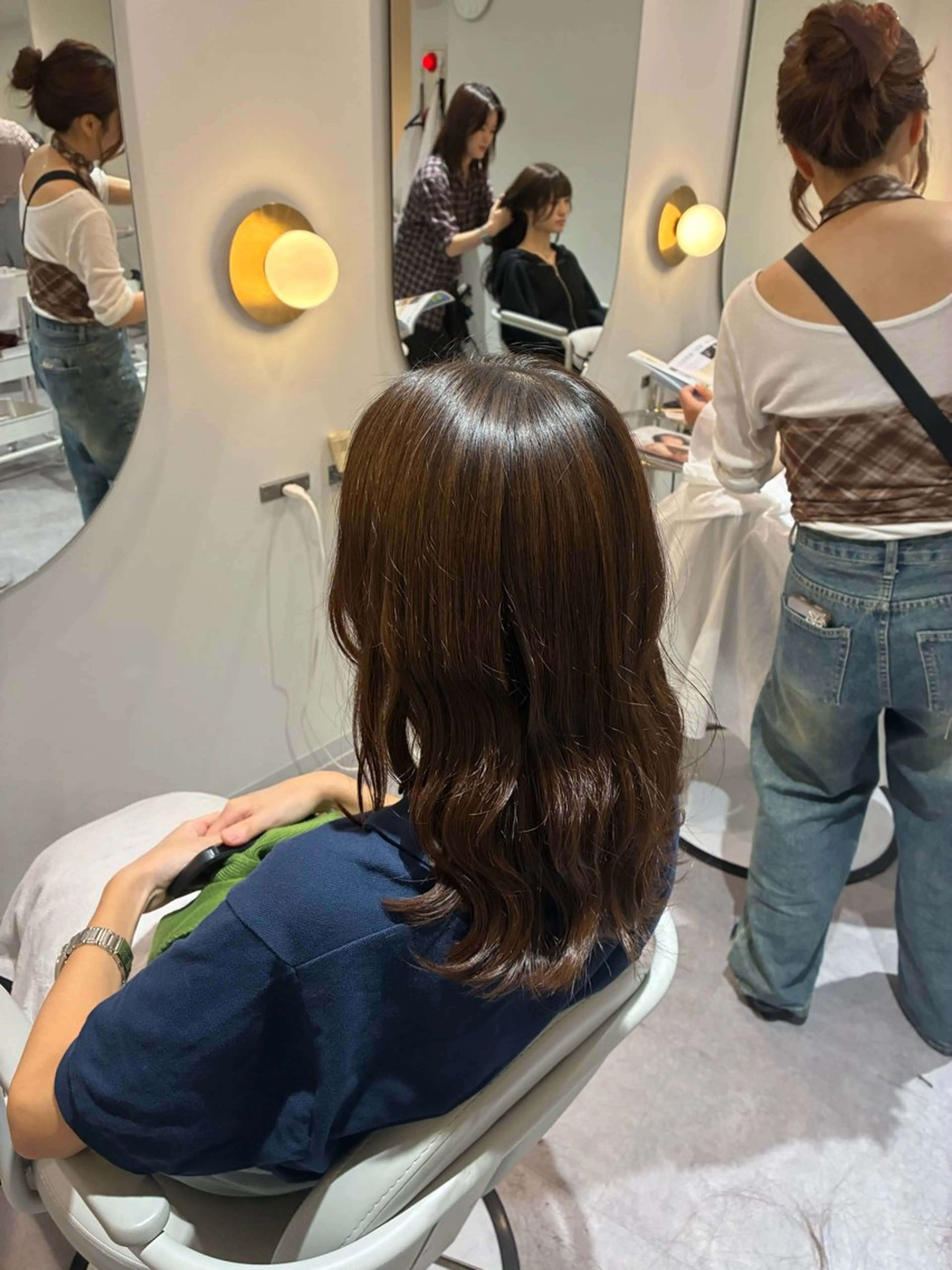 セミロング 石井綾華🩰10月 カットモデル無料のヘアスタイル