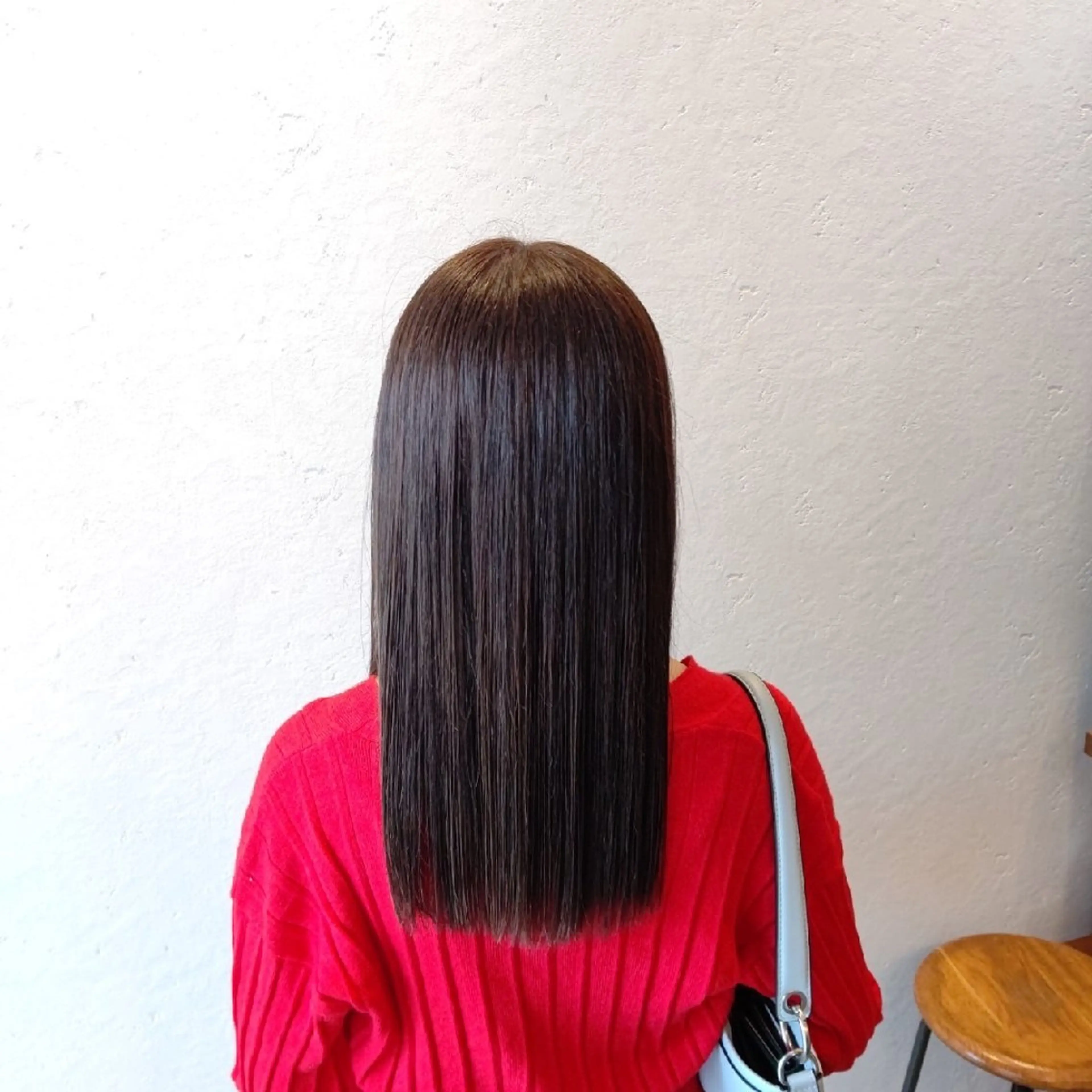 ロング カラー simon🩷半田 カットブリーチモデルのヘアスタイル