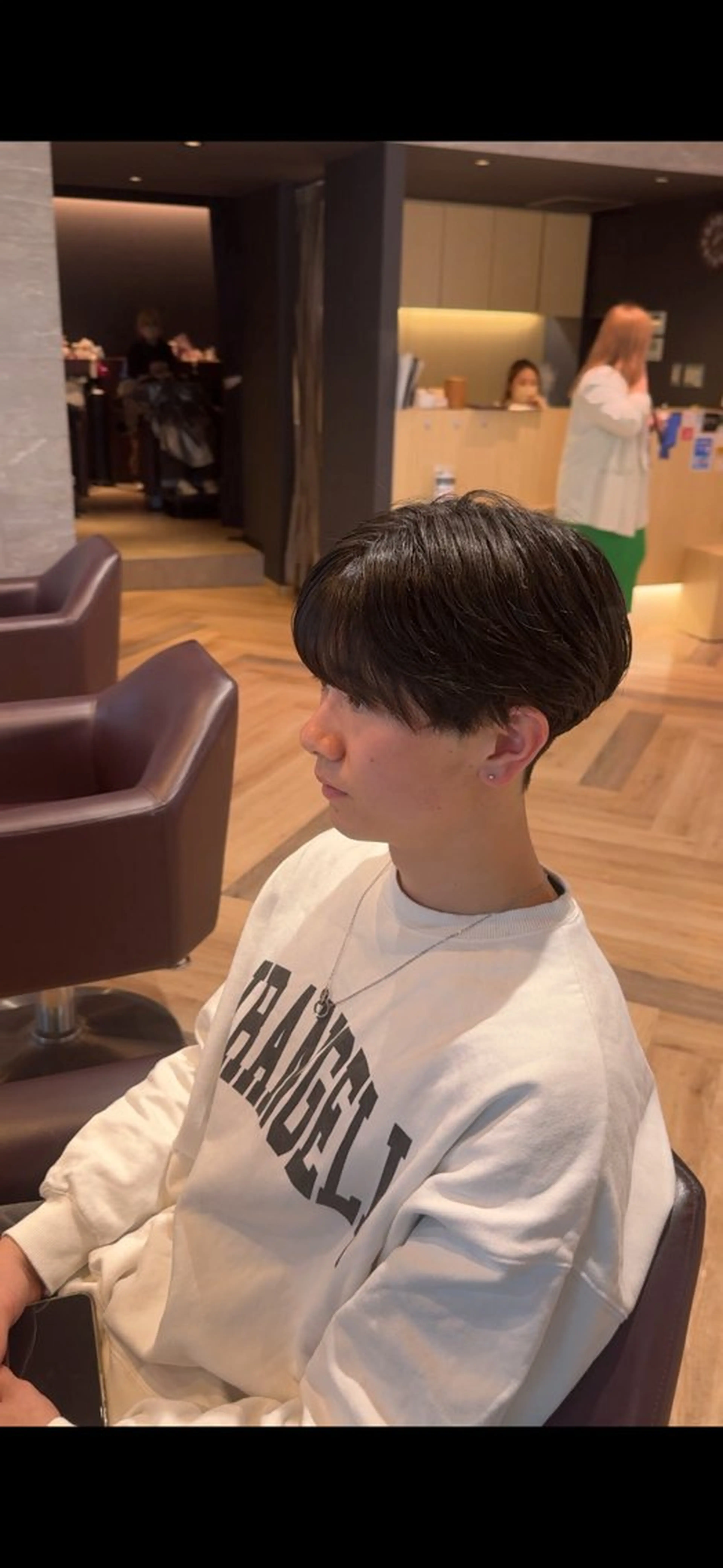 ショート メンズ マッシュ シースルーマッシュ メンズ特化/ センターパート/八谷のヘアスタイル