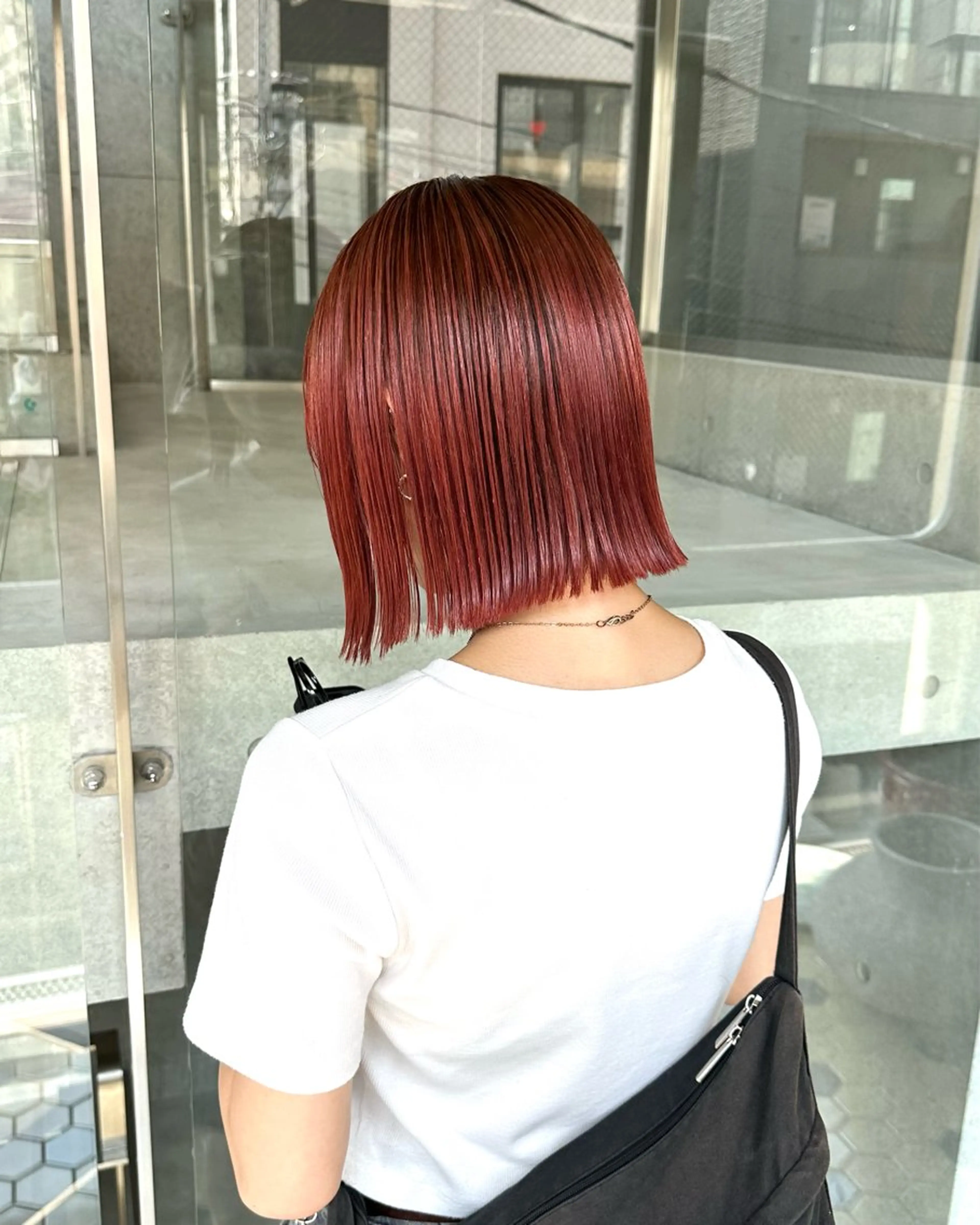 ショート ヘアカラー 抜きっぱなしブロンド ササキカズマのヘアスタイル