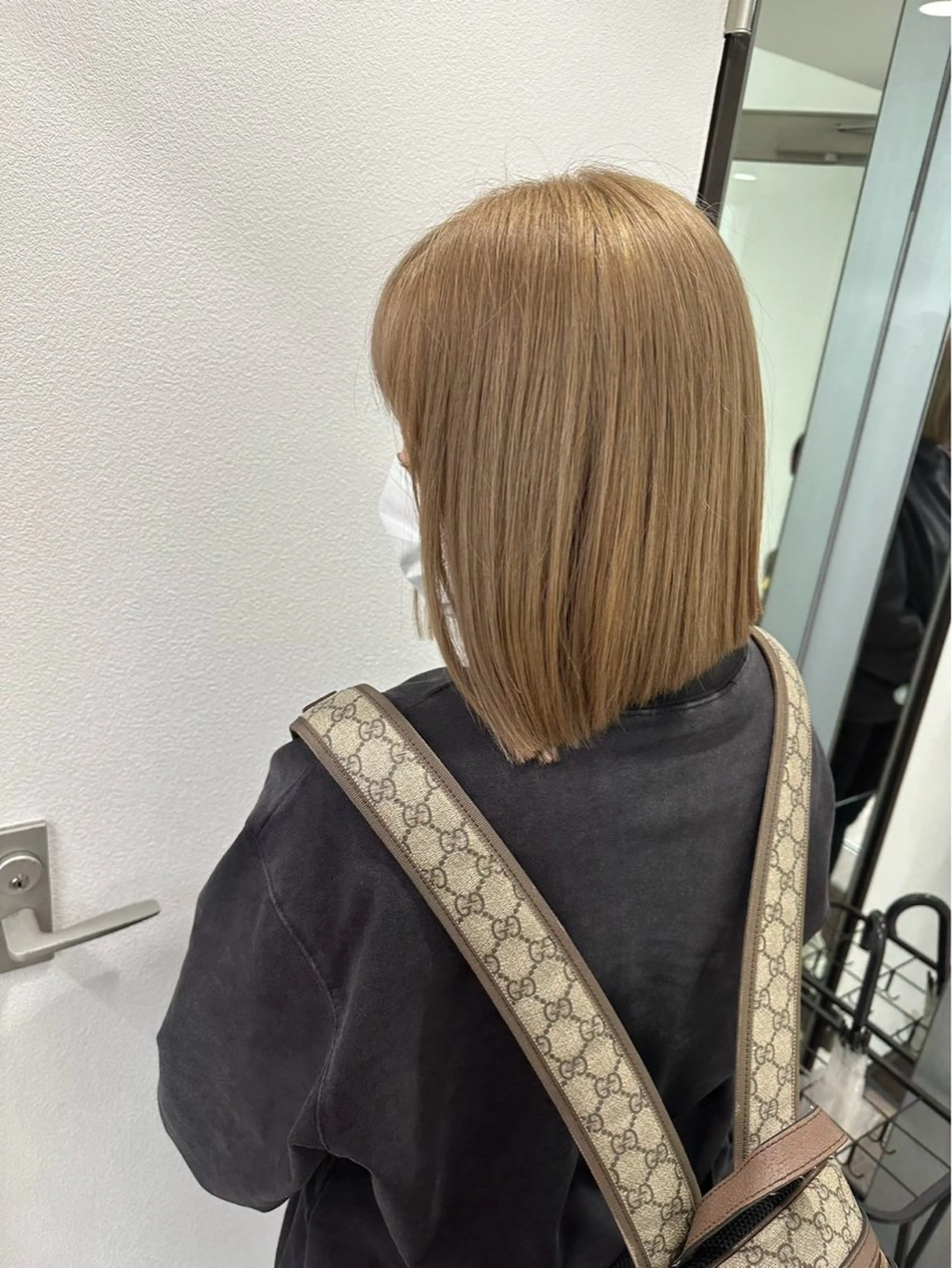 ショート ミストバング ハイライト 髪質改善 韓国風ヘア レイヤーカット 佐野 彩華のヘアスタイル
