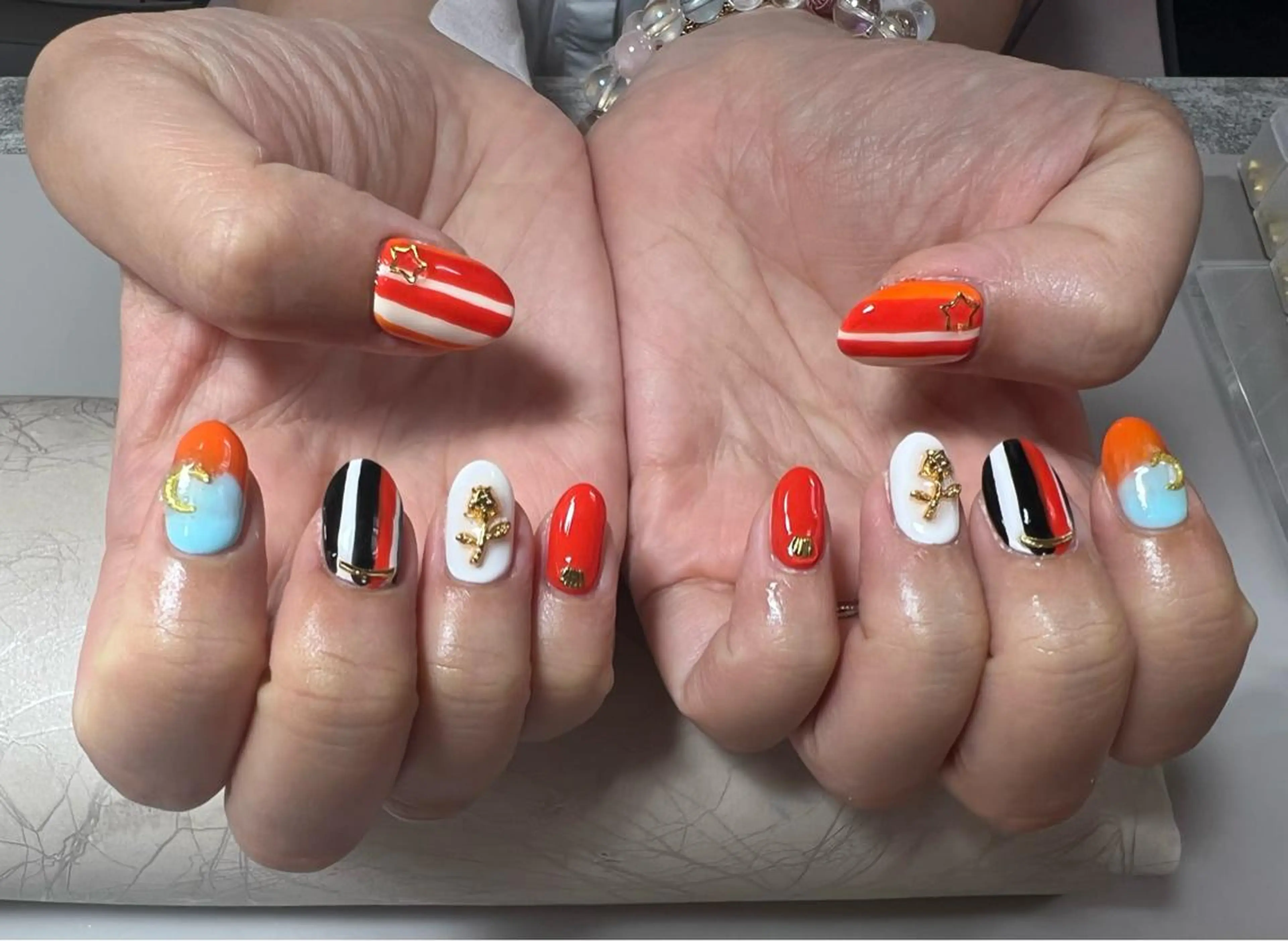 ネイル Una ☀️☀️のネイルデザイン