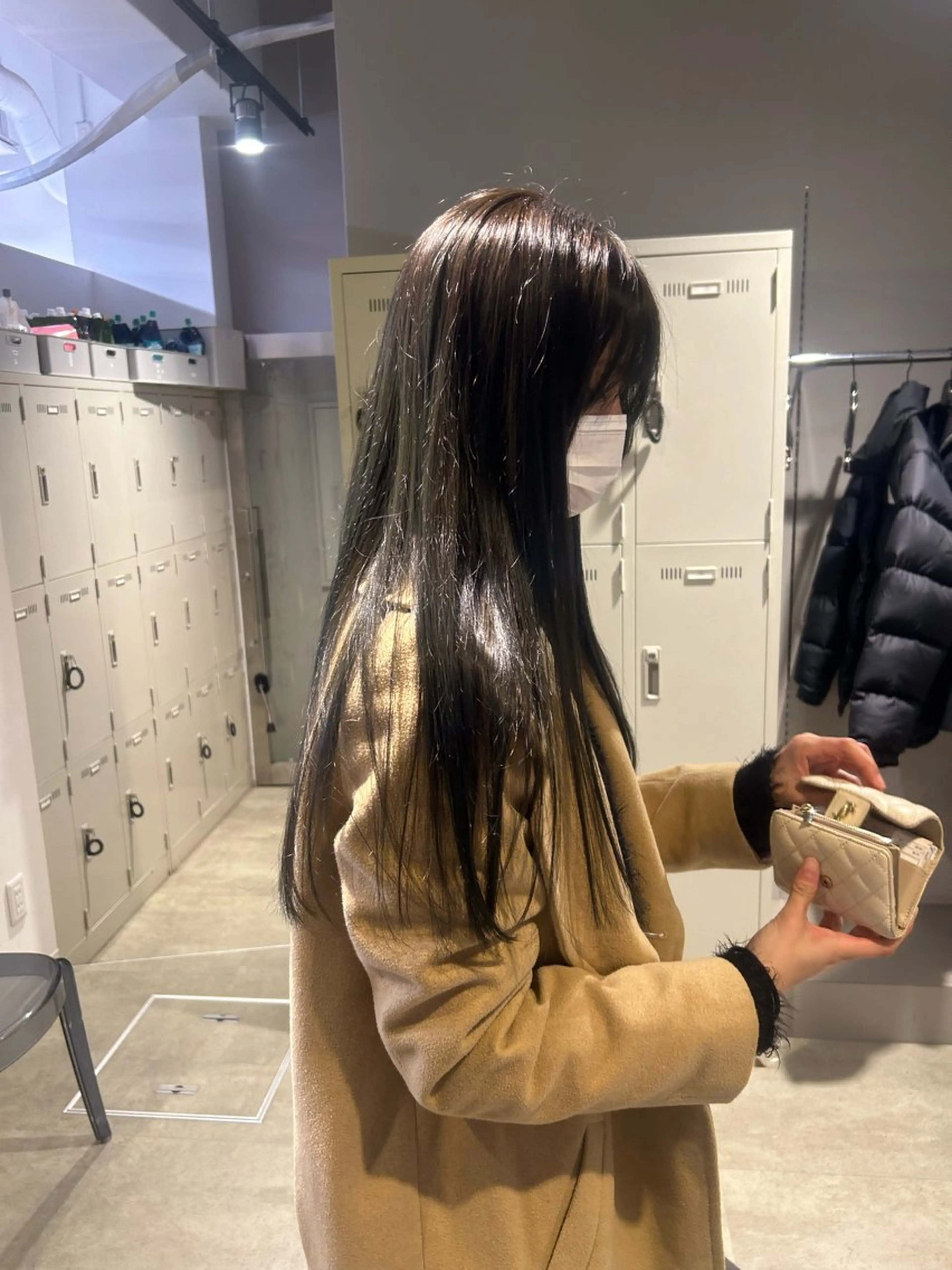 ロング カラー 韓国ヘア暗髪 ダブルカラーメンズ可のヘアスタイル