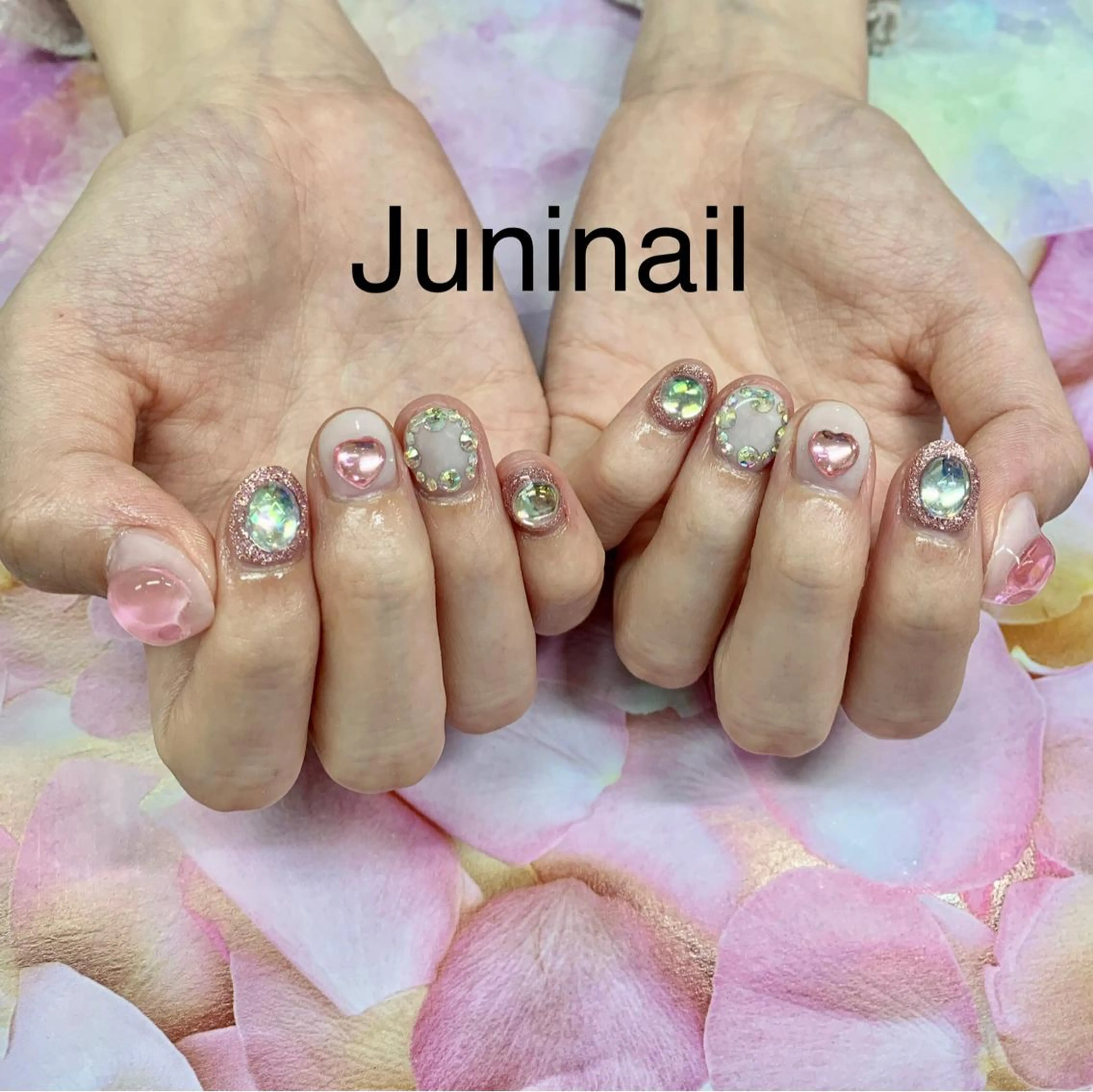 ネイル オーロラネイル クリアネイル フラッシュネイル フレンチネイル 氷ネイル・うるうるネイル ハンドネイル ハンドケア JuniNail韓国 ネイリストsuのネイルデザイン