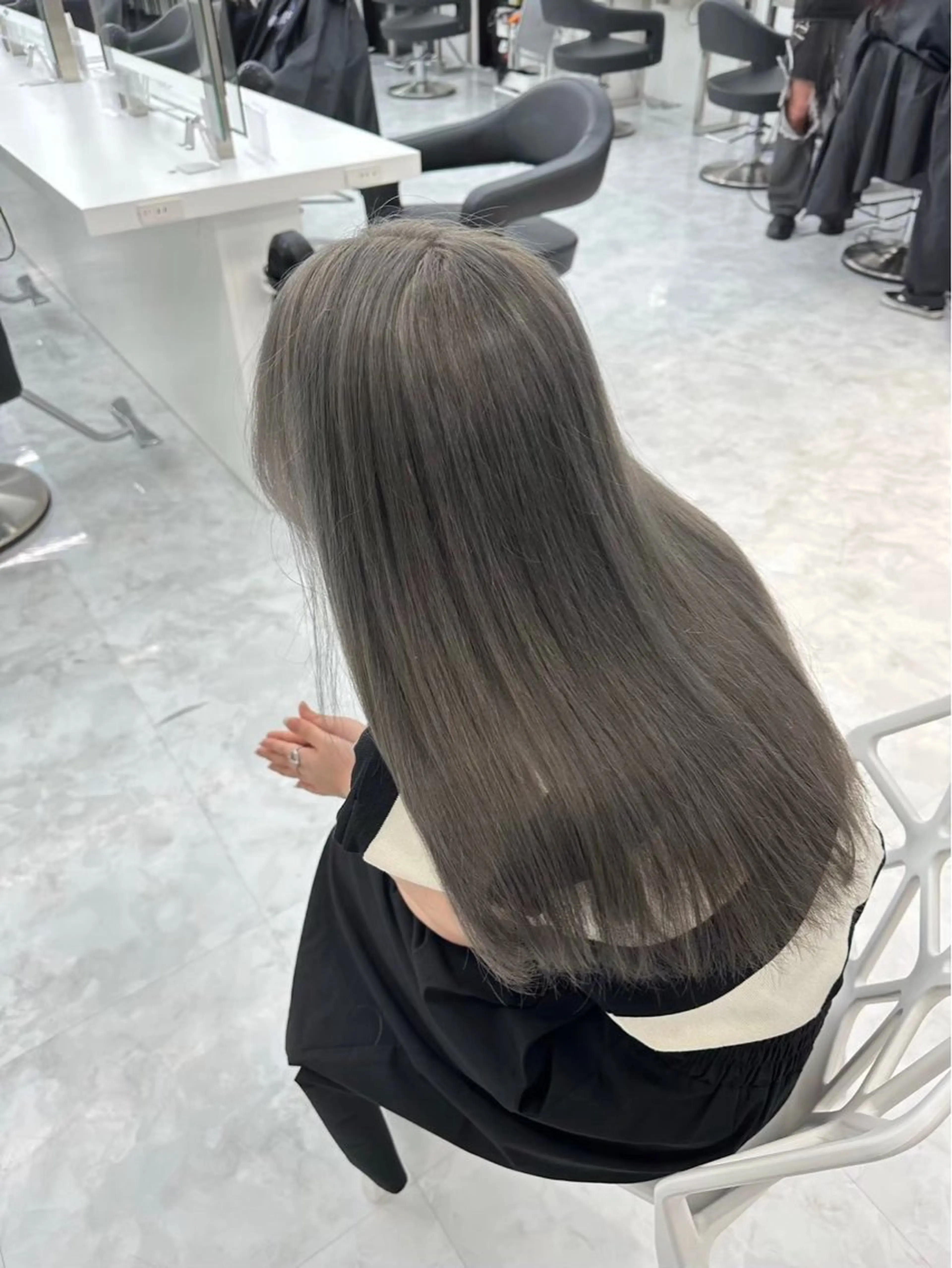 ロング カラー kazuki🍑韓国 トレンド暖色🫗のヘアスタイル