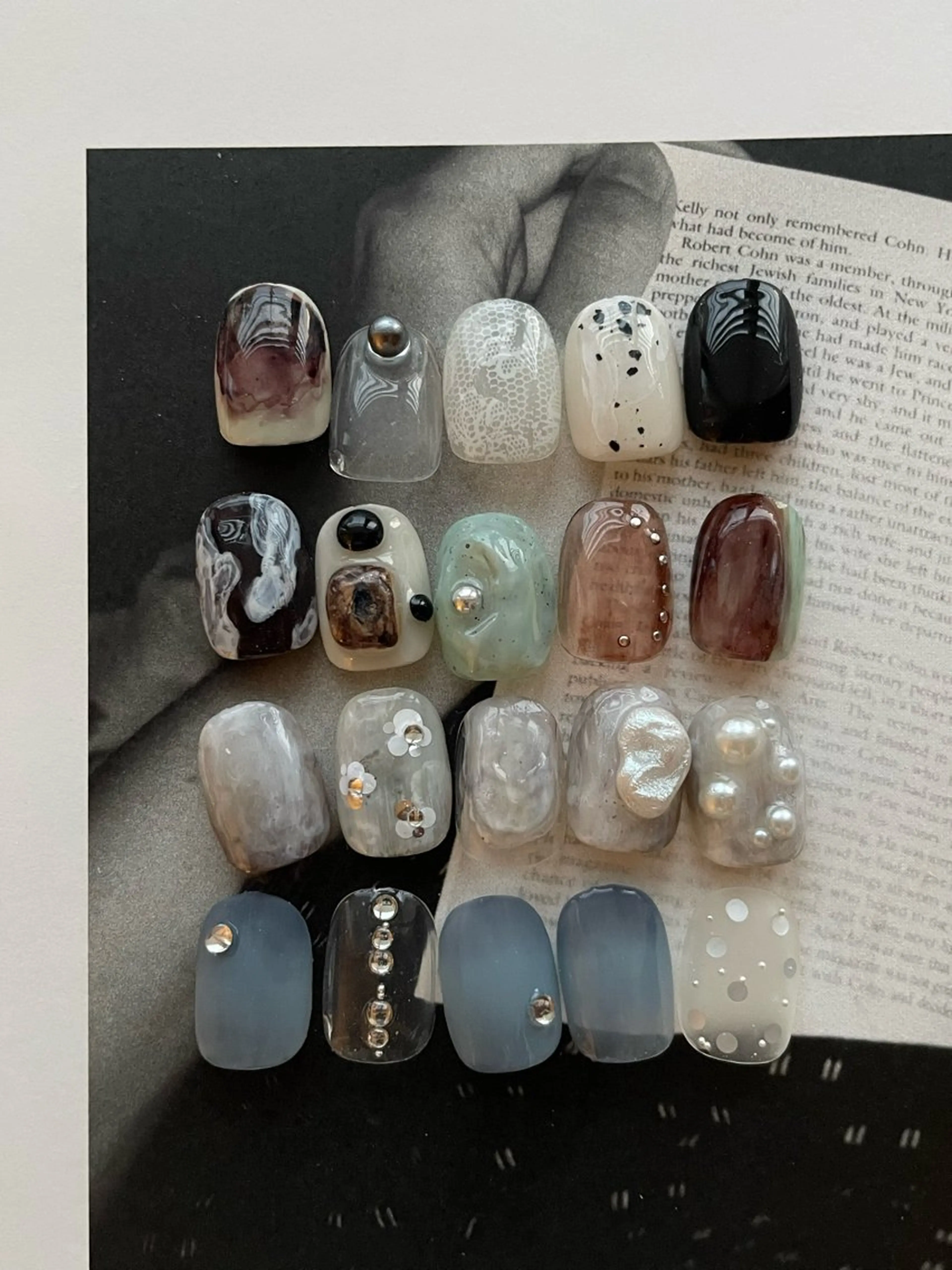 ネイル ハンドネイル shion .のネイルデザイン