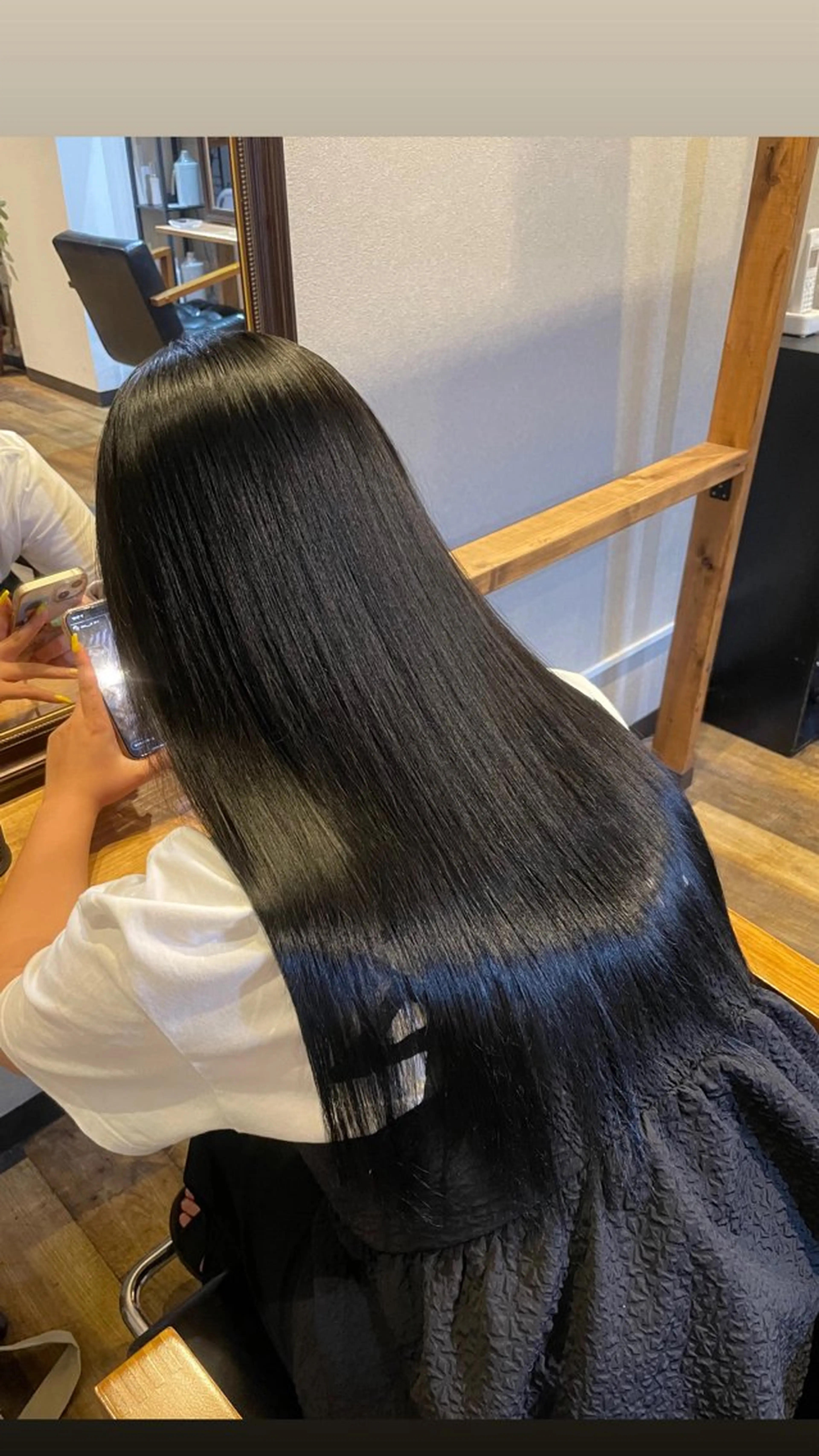 ロング トリートメント ヘアカラー トリートメント MIKA 💫艶透明感カラーのヘアスタイル