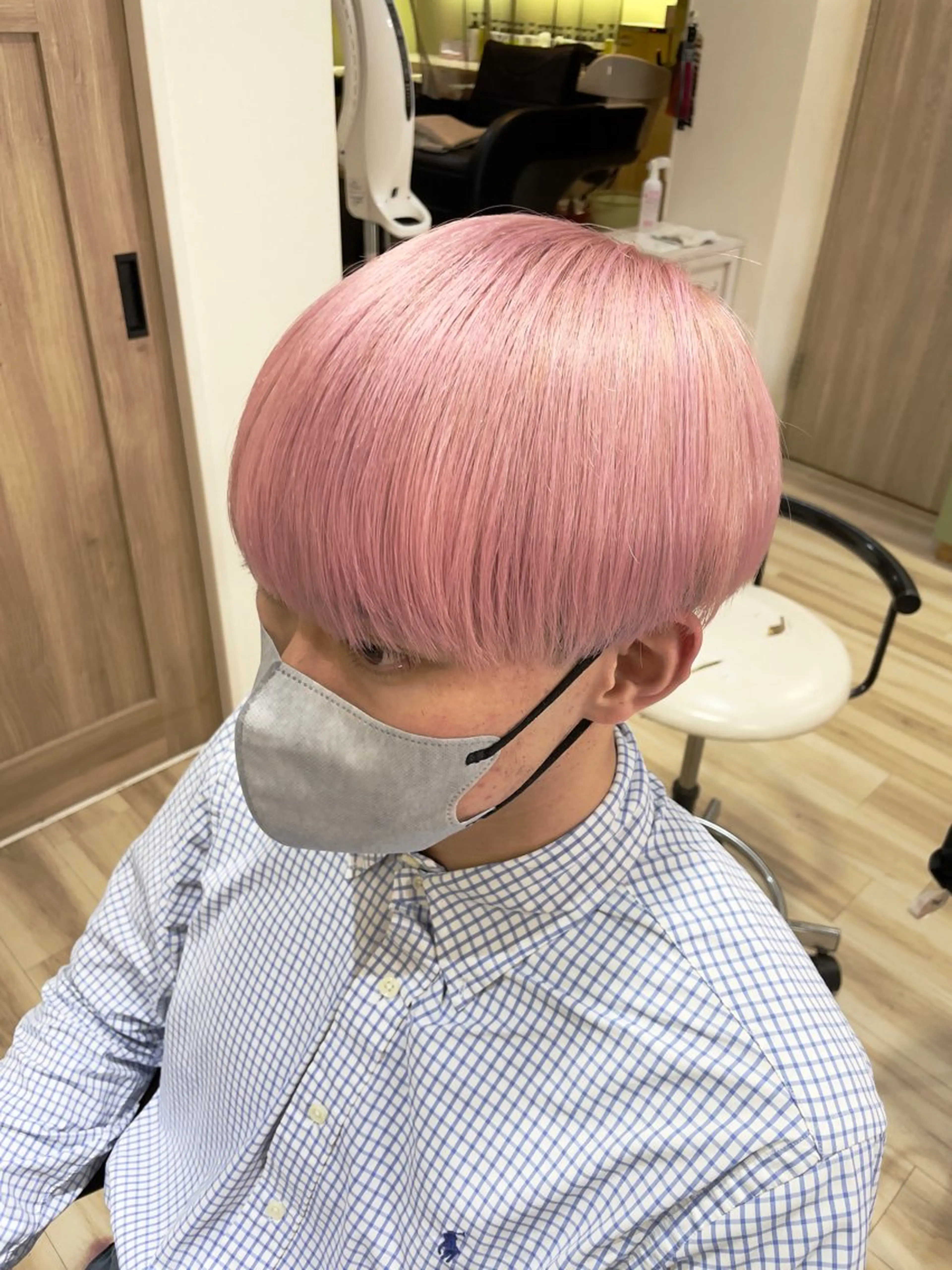 ショート カラー メンズ メンズブリーチ ブリーチ ピンクカラー 🌈派手髪ハイトーン 🌈鈴木亮太🌈のヘアスタイル
