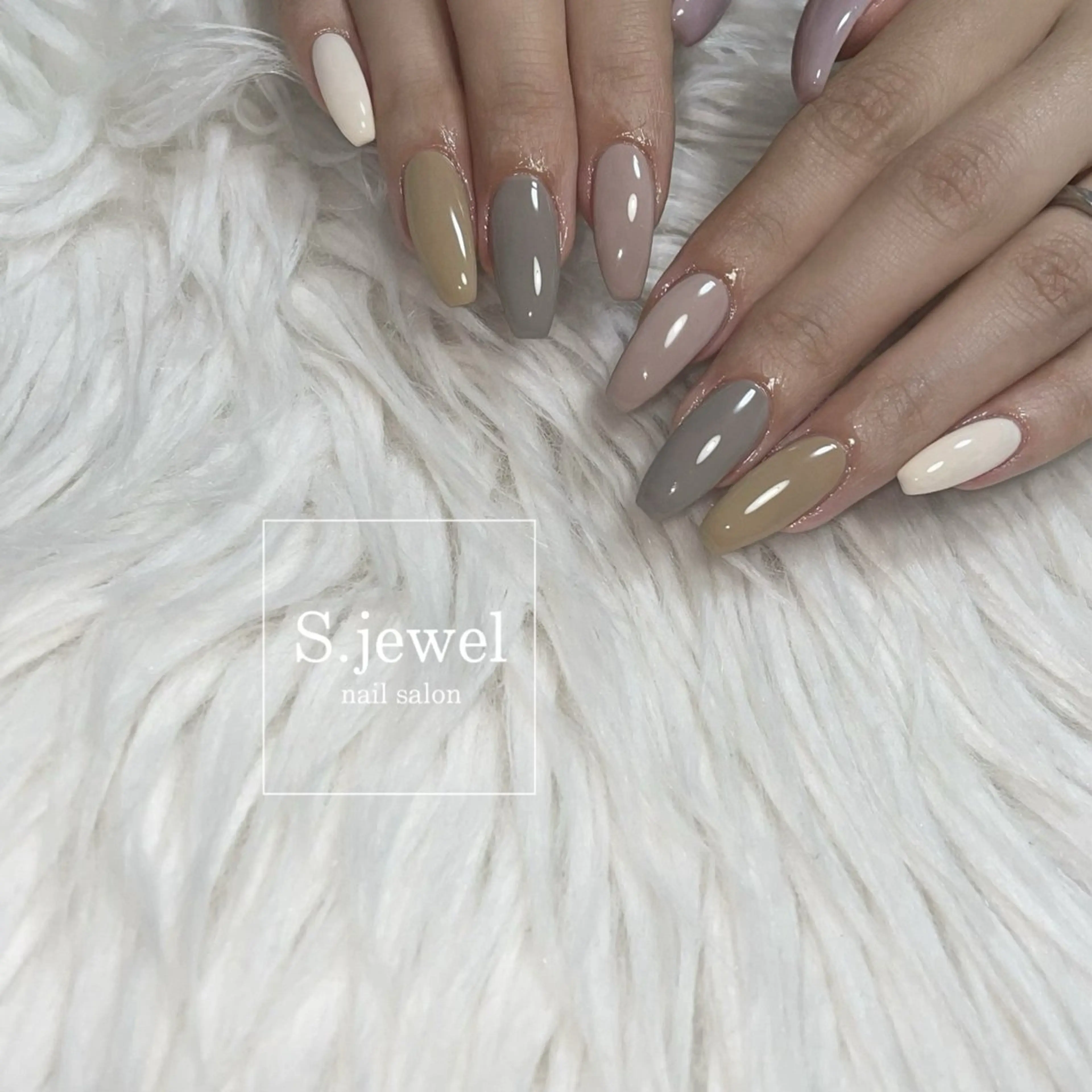 ネイル S♡JEWEL所属・S. JEWELのネイルデザイン