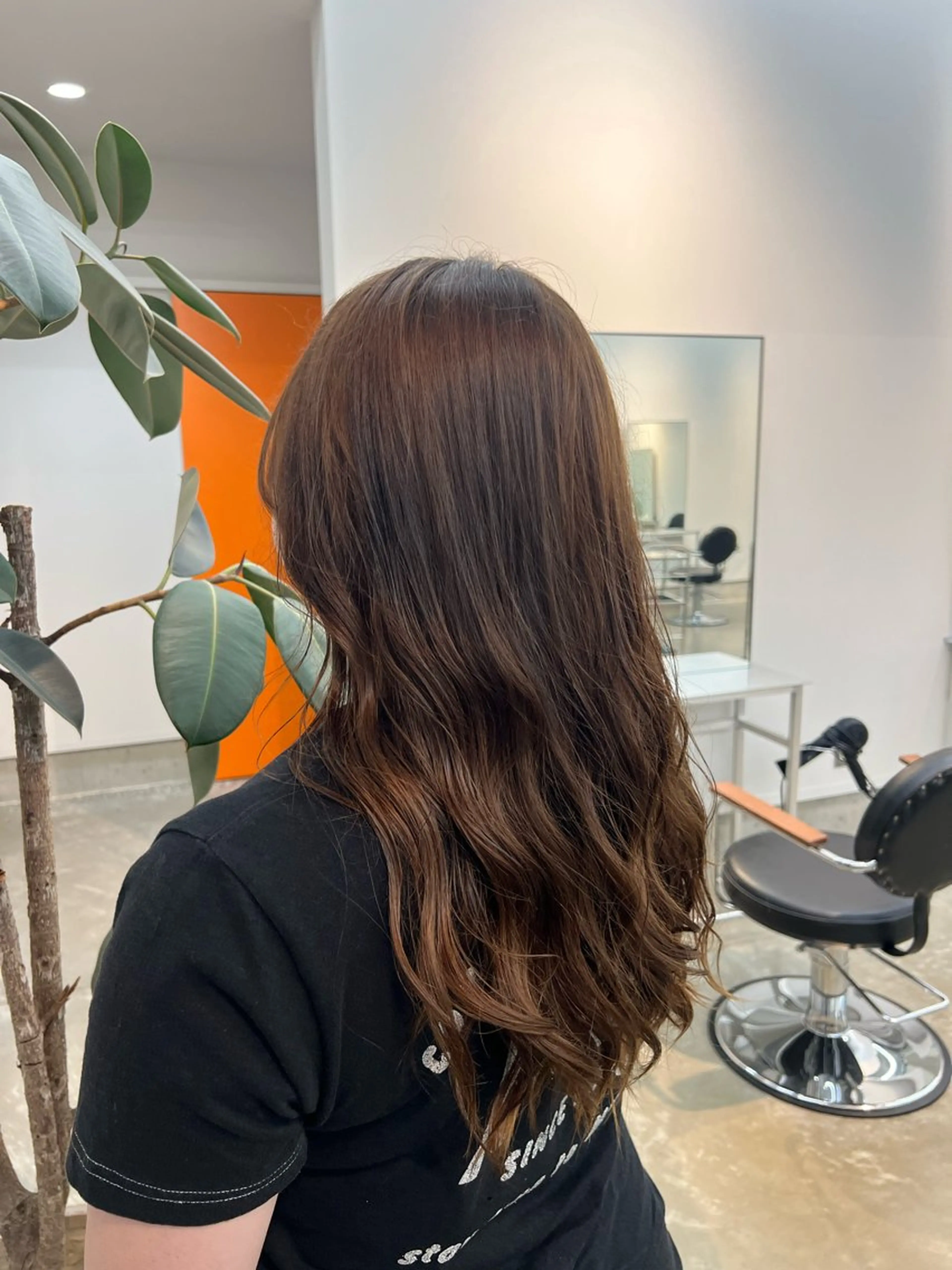 ロング ヘアカラー トリートメント Yuito/カラー/ ブリーチ/ストレートのヘアスタイル