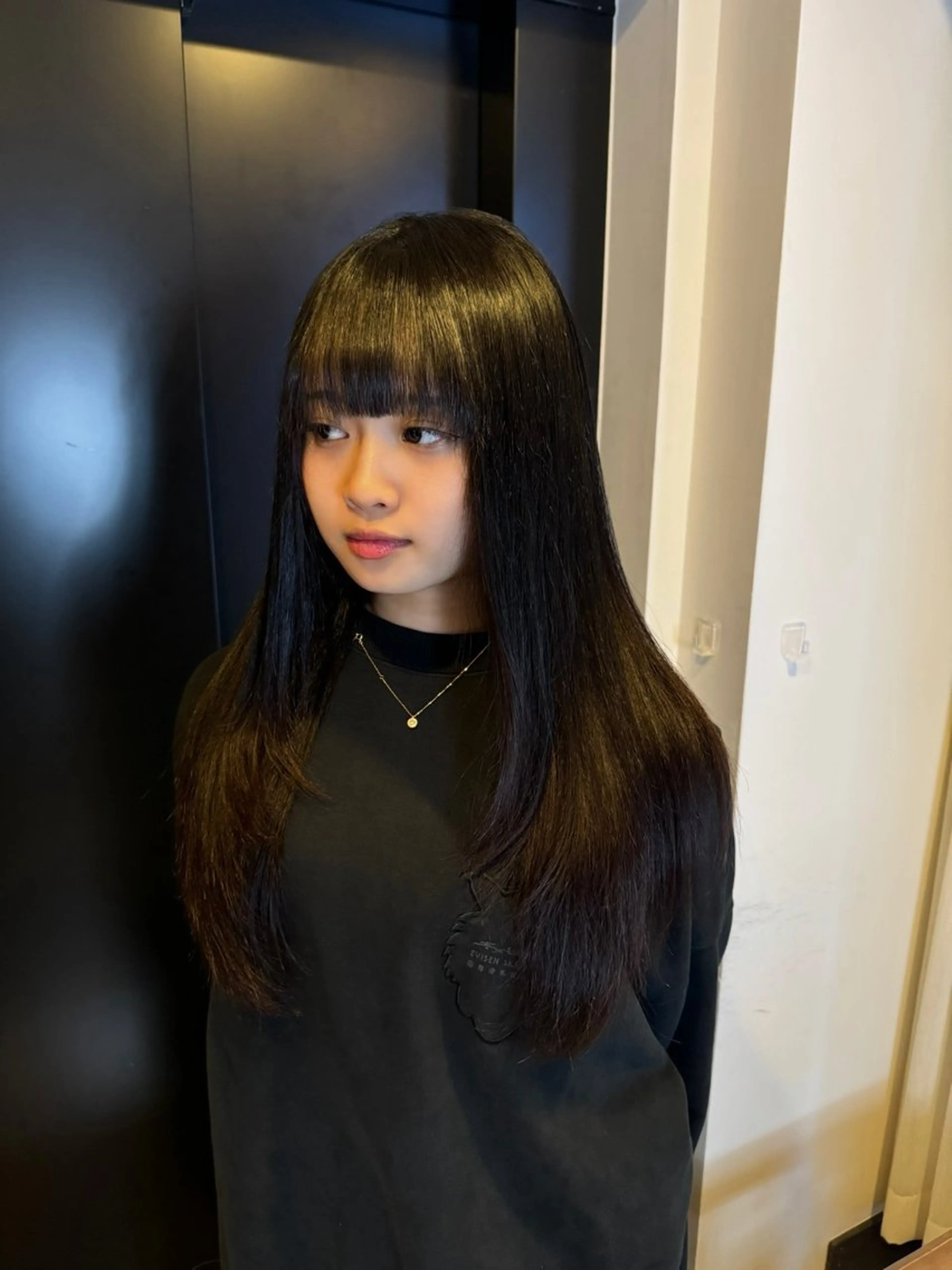 ロング パーマ ロングレイヤー 髪質改善 レイヤーカット ロング 縮毛矯正 カット 縮毛矯正 Bonheur銀座 /前田 栞九郎のヘアスタイル