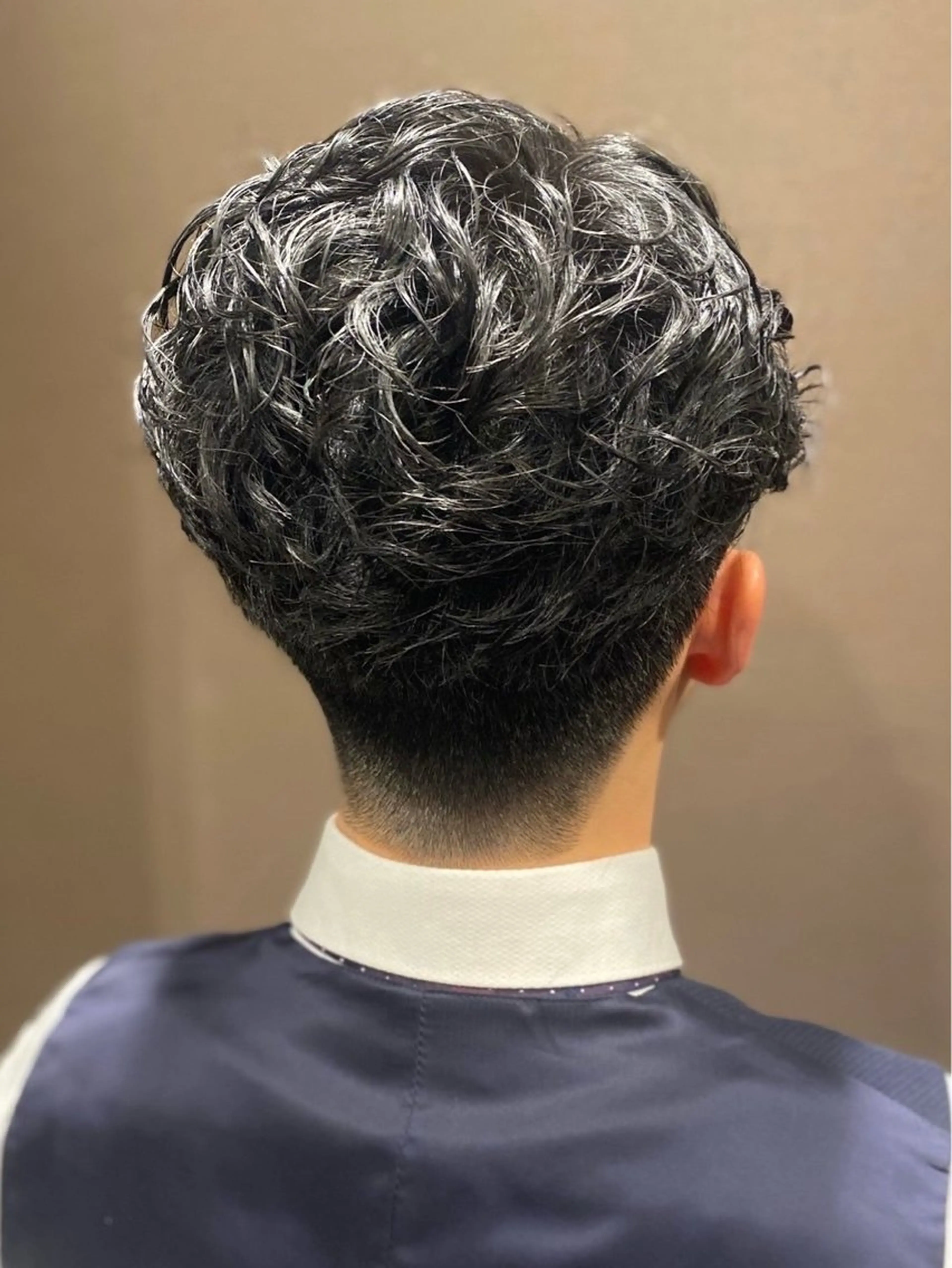 ミディアム パーマ 前谷 隆太のヘアスタイル
