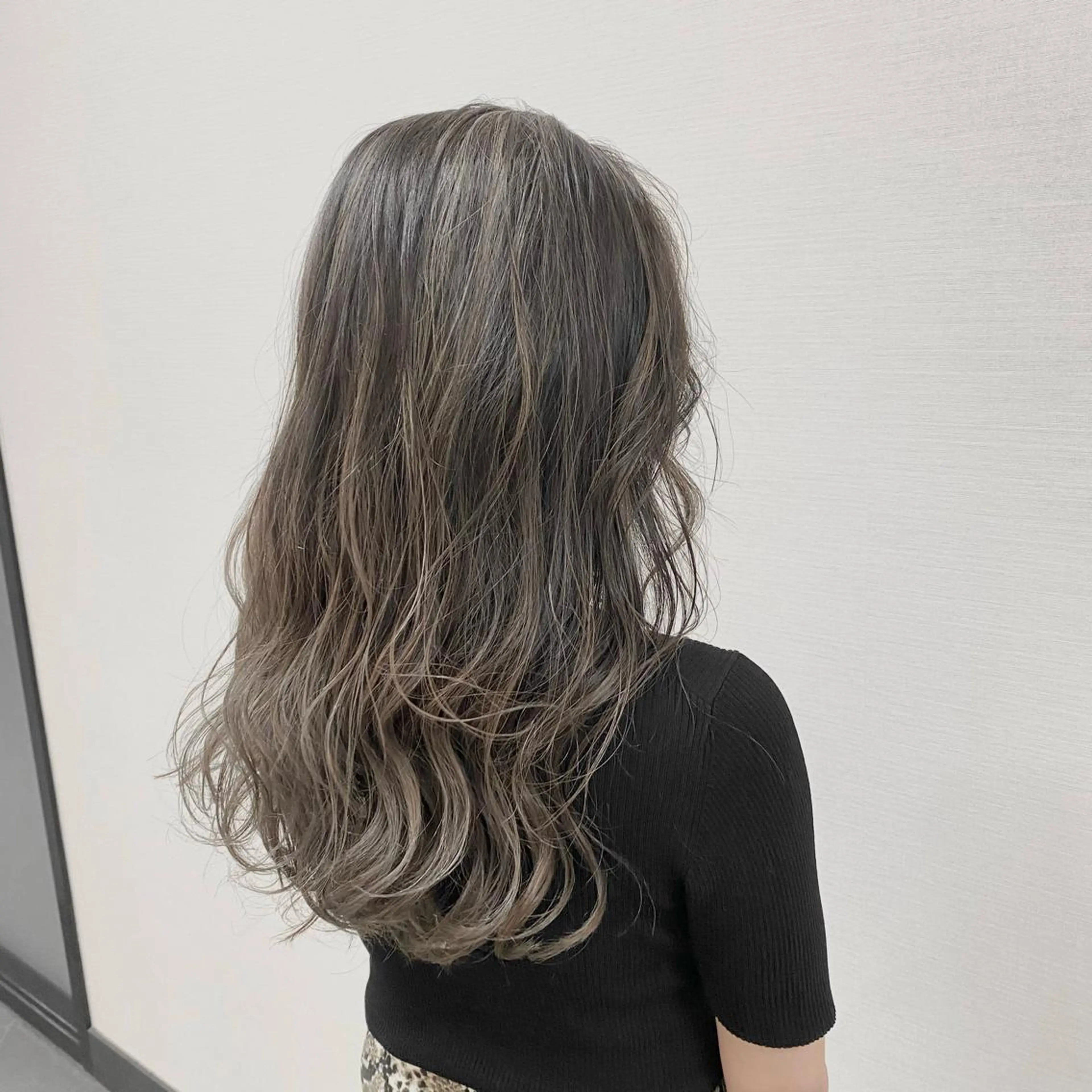 ロング カラー グラデーションカラー ハイライトカラー ハイライト 🌿ブリーチ/髪質 改善/🌿‬JINのヘアスタイル