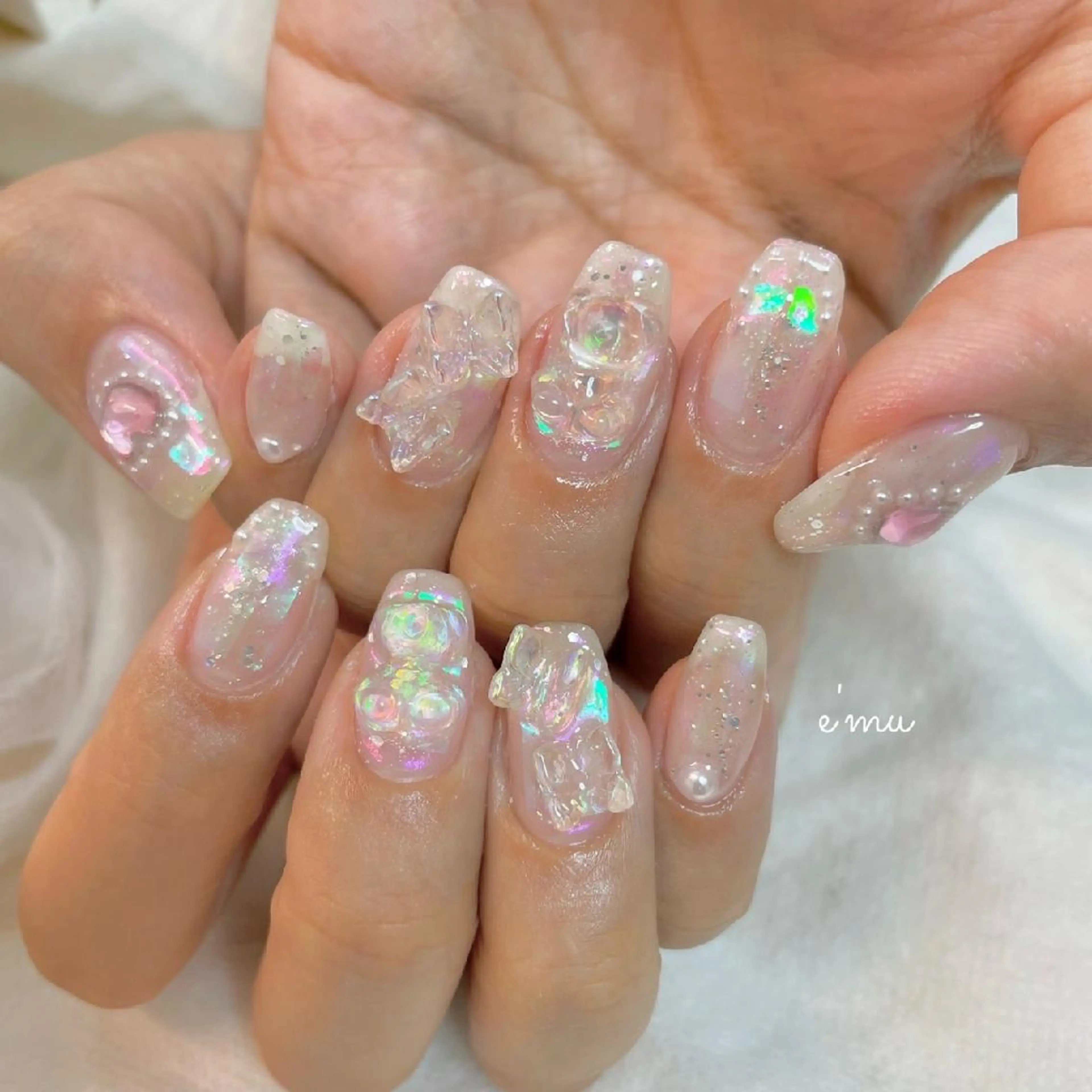 ネイル ガーリー キラキラネイル 韓国ネイル nail salon e'mu💐のネイルデザイン