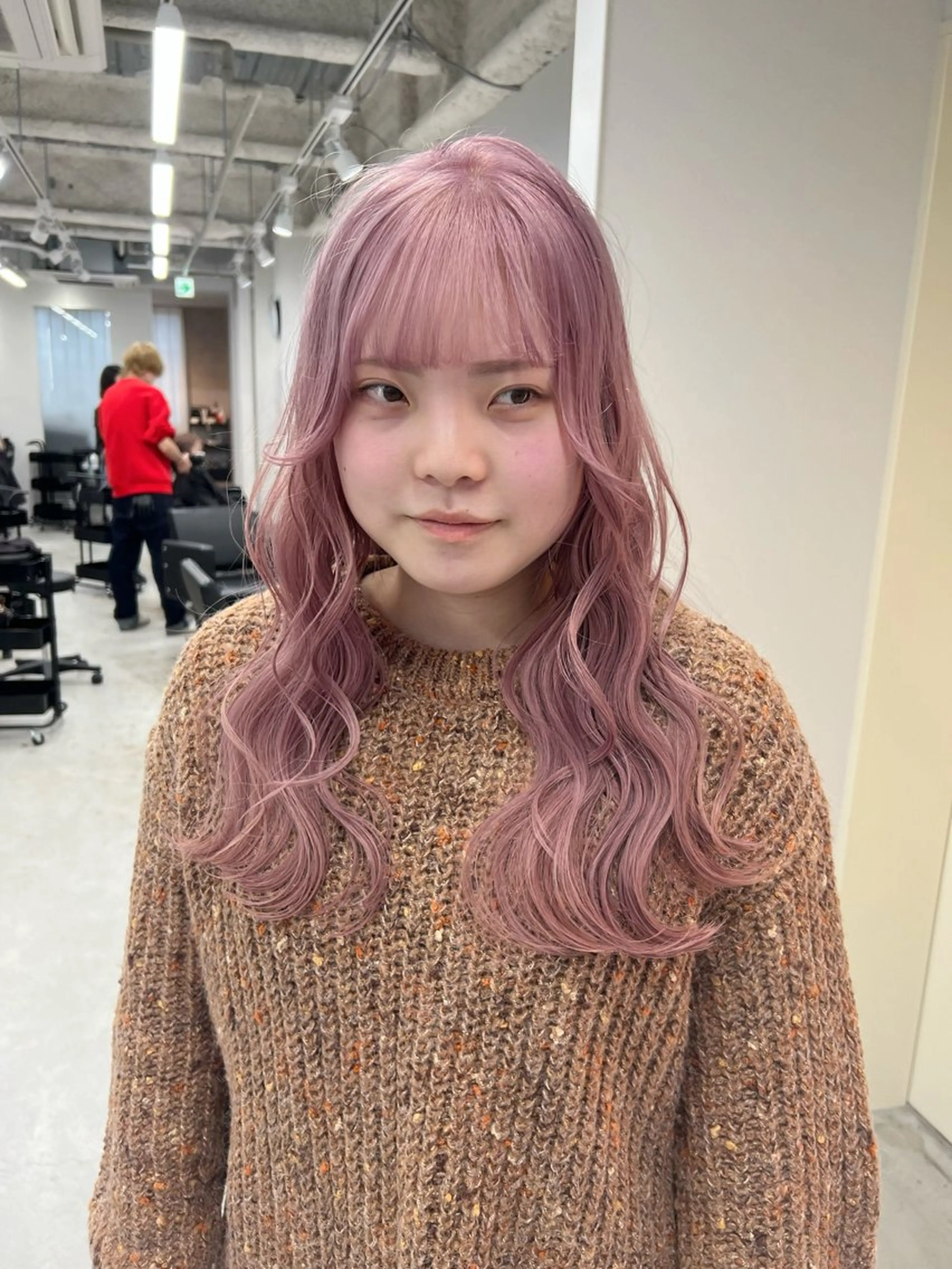 ロング ヘアカラー maya レイヤーカットのヘアスタイル